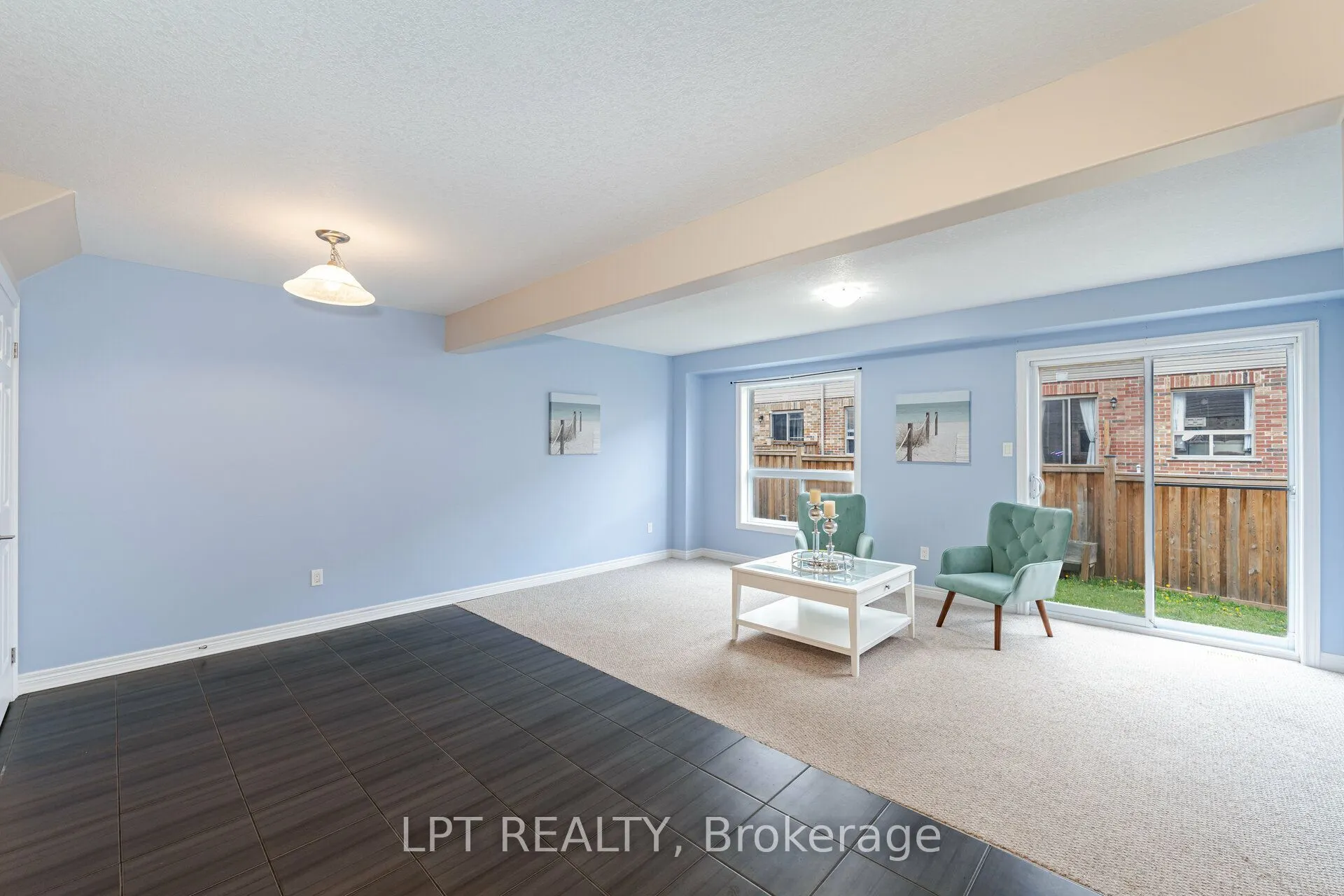 124 Parkinson Crescent #15