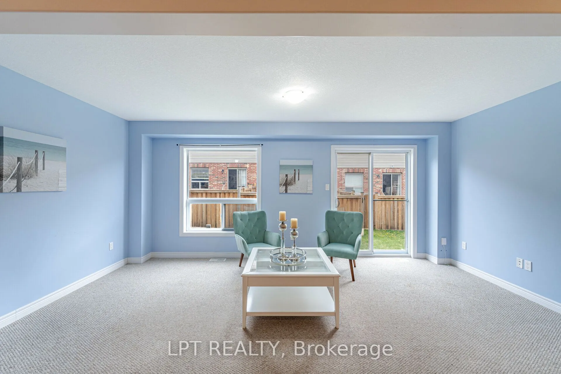 124 Parkinson Crescent #15