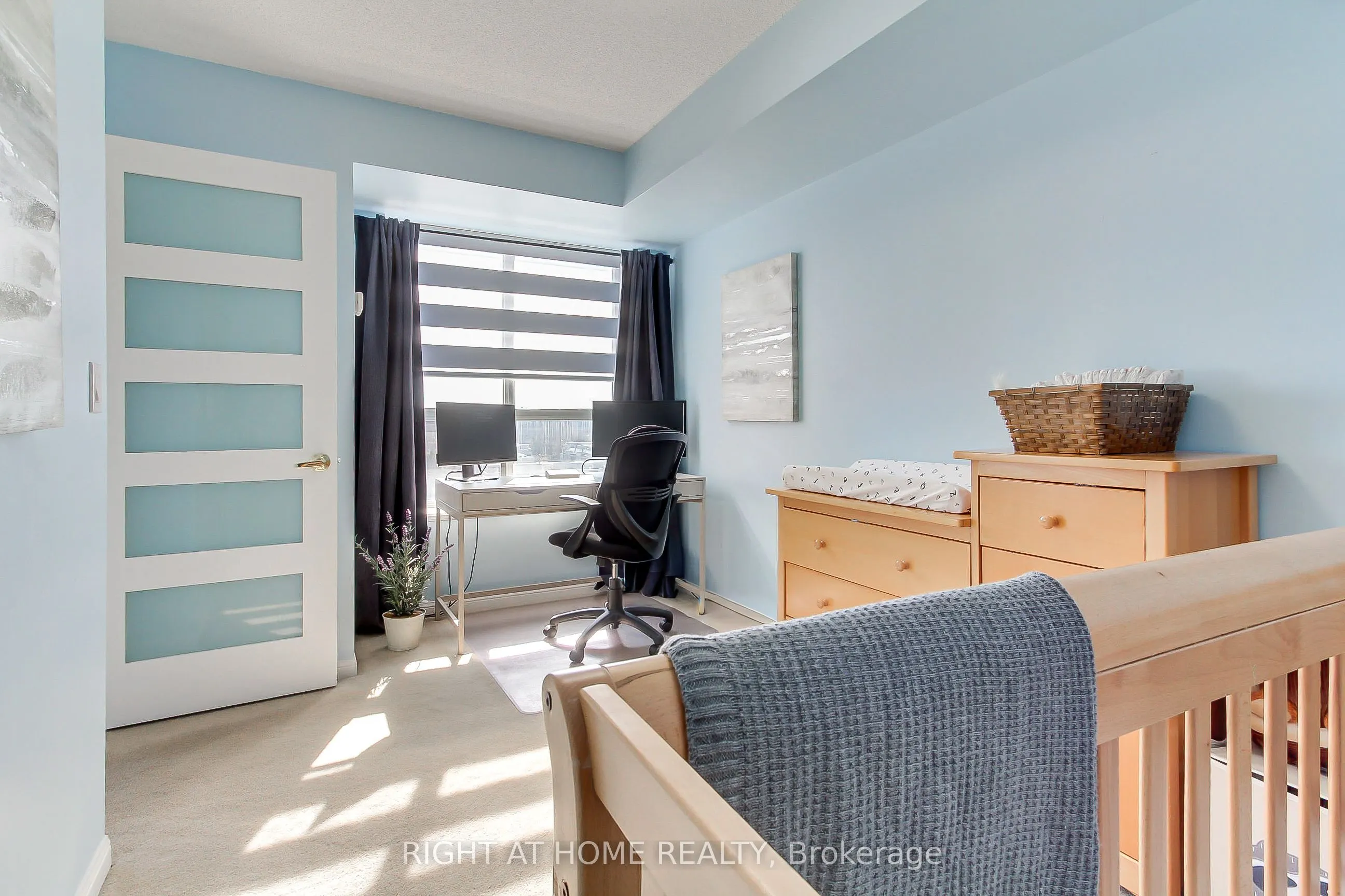 1140 Parkwest Place #1002