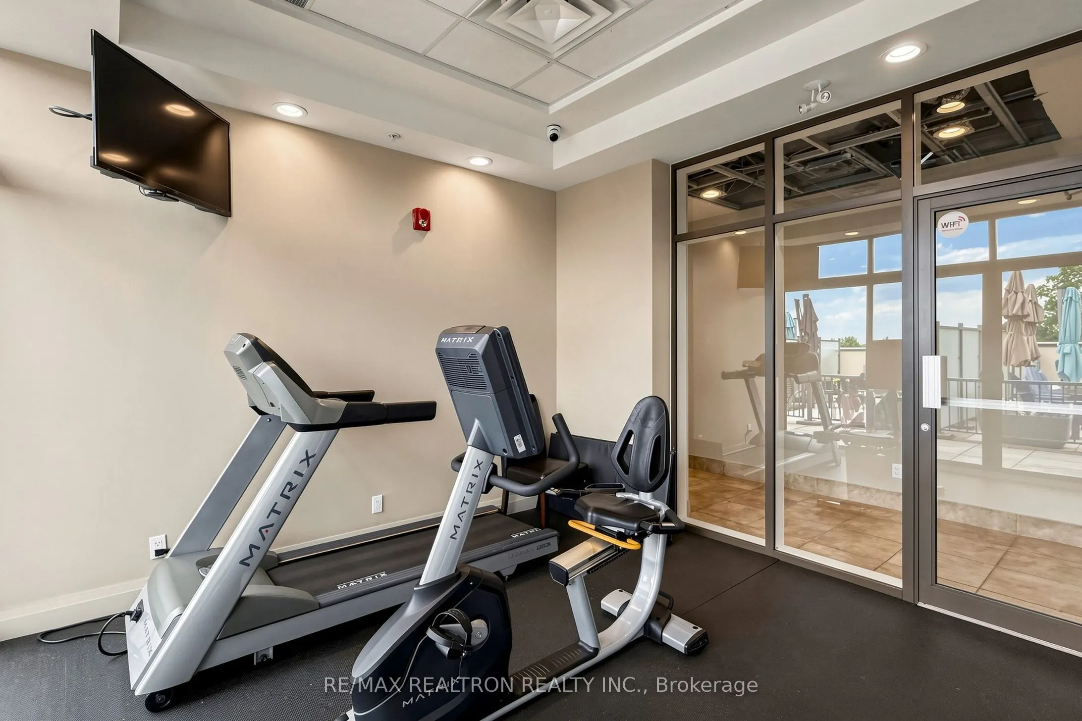205 Lakeshore Road W #201