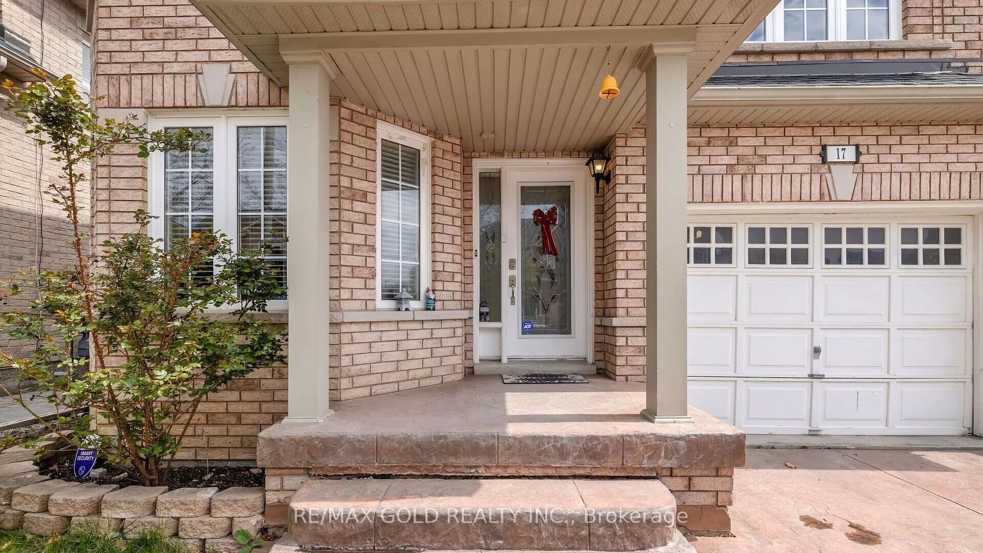 17 Echoridge Drive