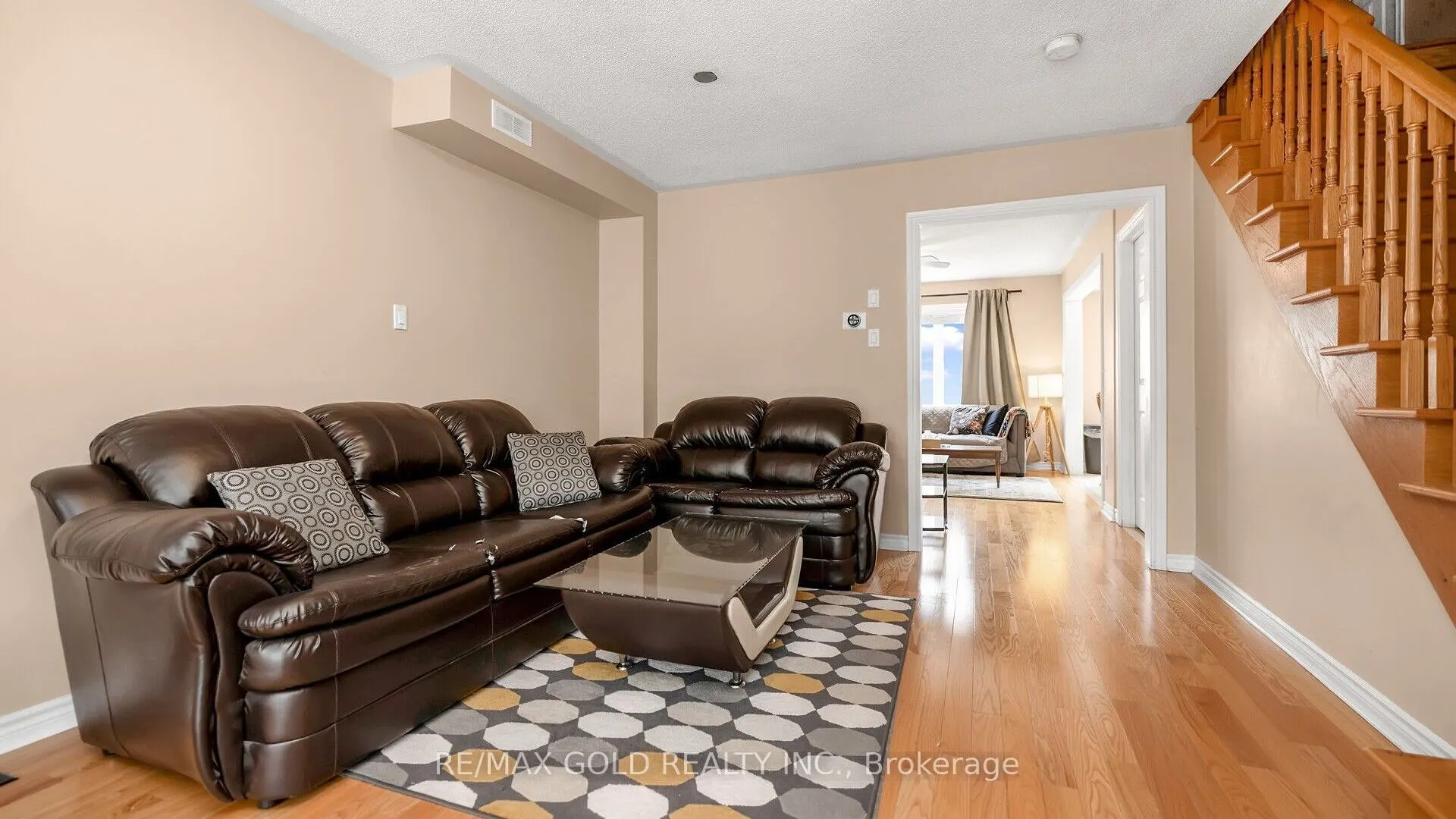 17 Echoridge Drive