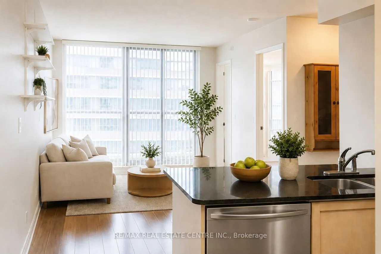 33 Elm Drive #1205