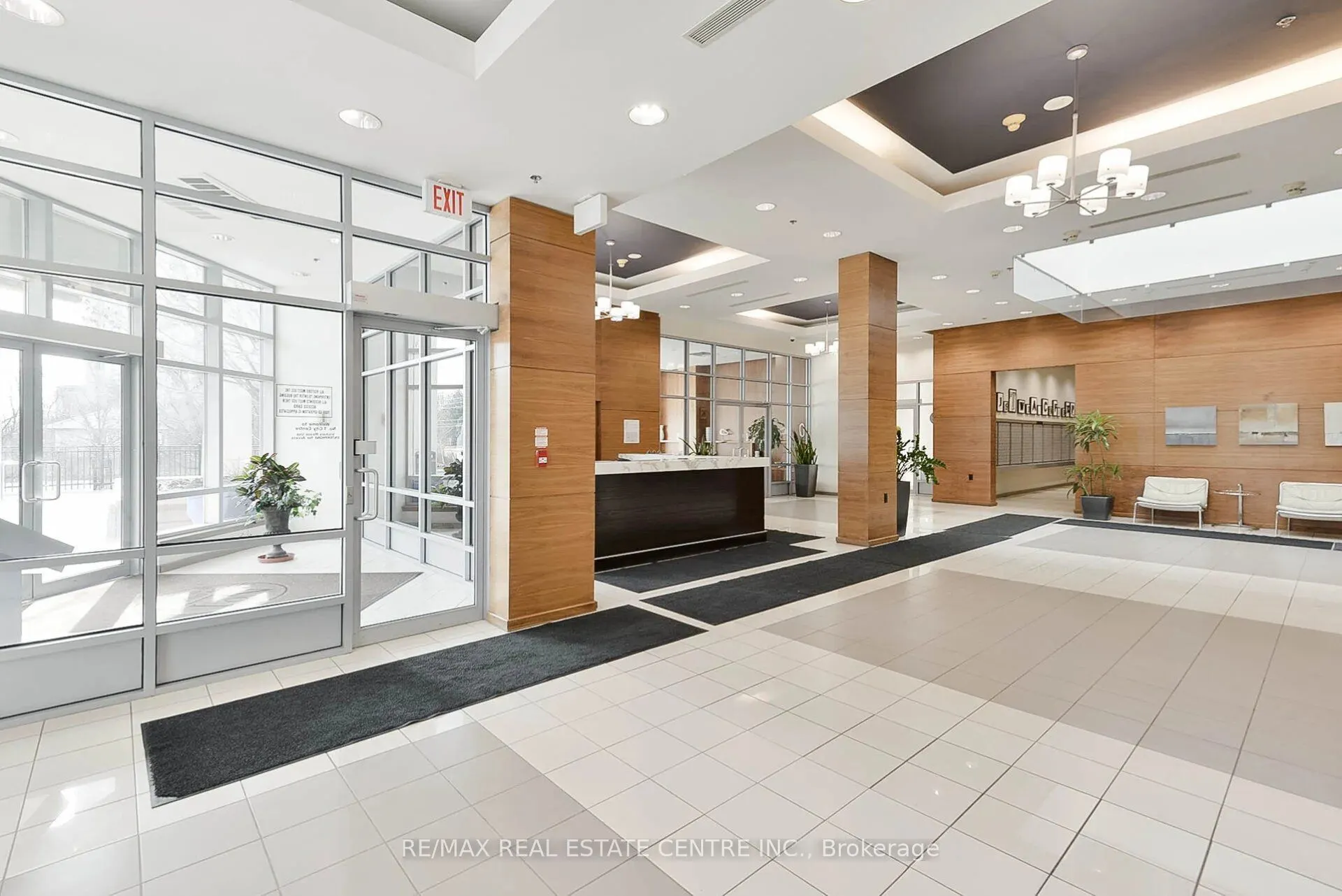 33 Elm Drive #1205