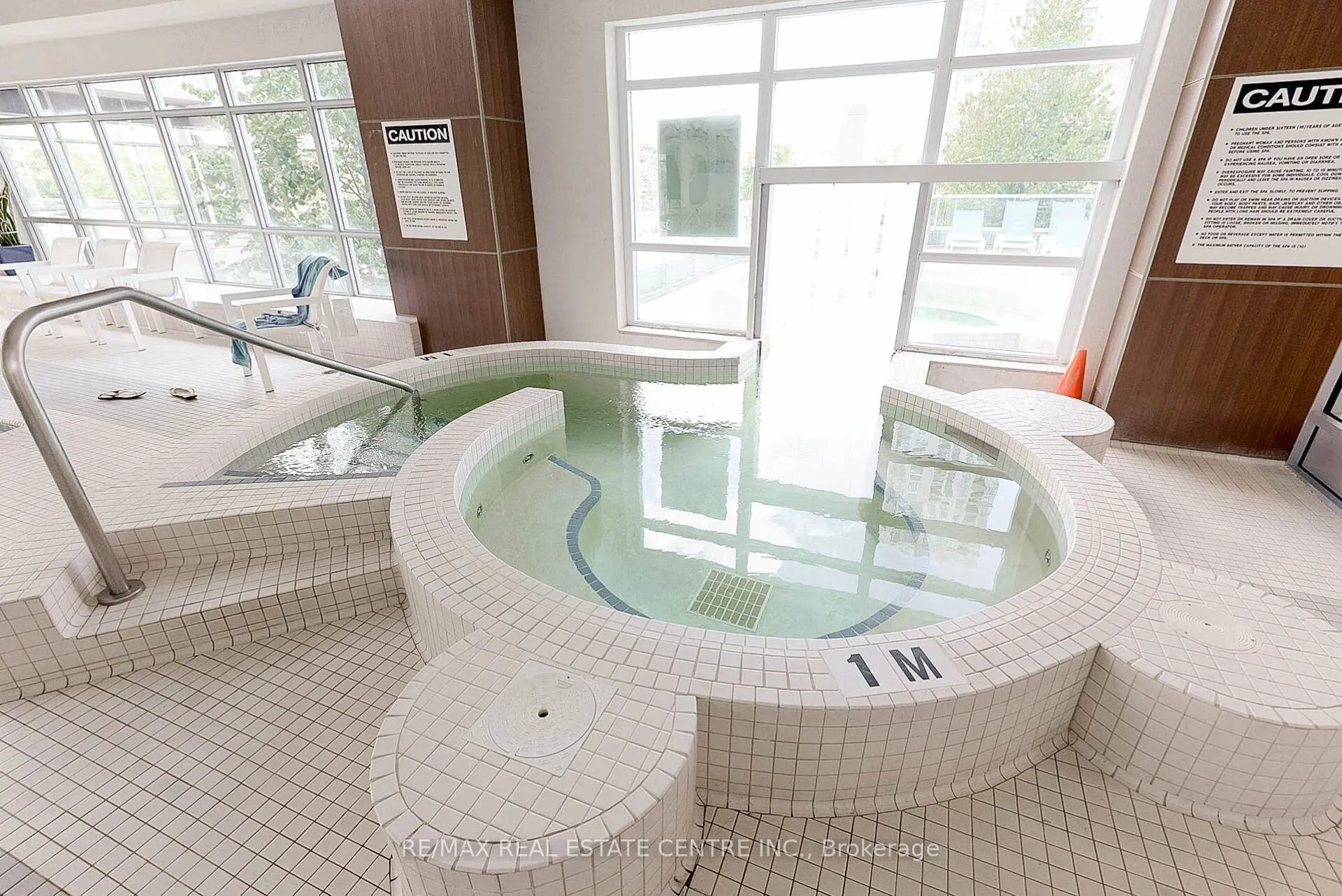 33 Elm Drive #1205