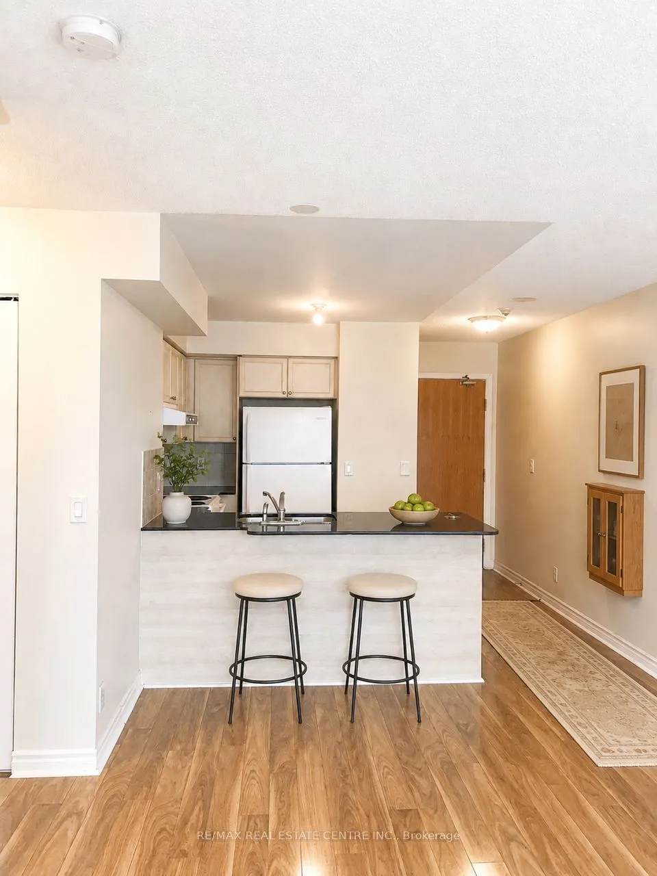 33 Elm Drive #1205