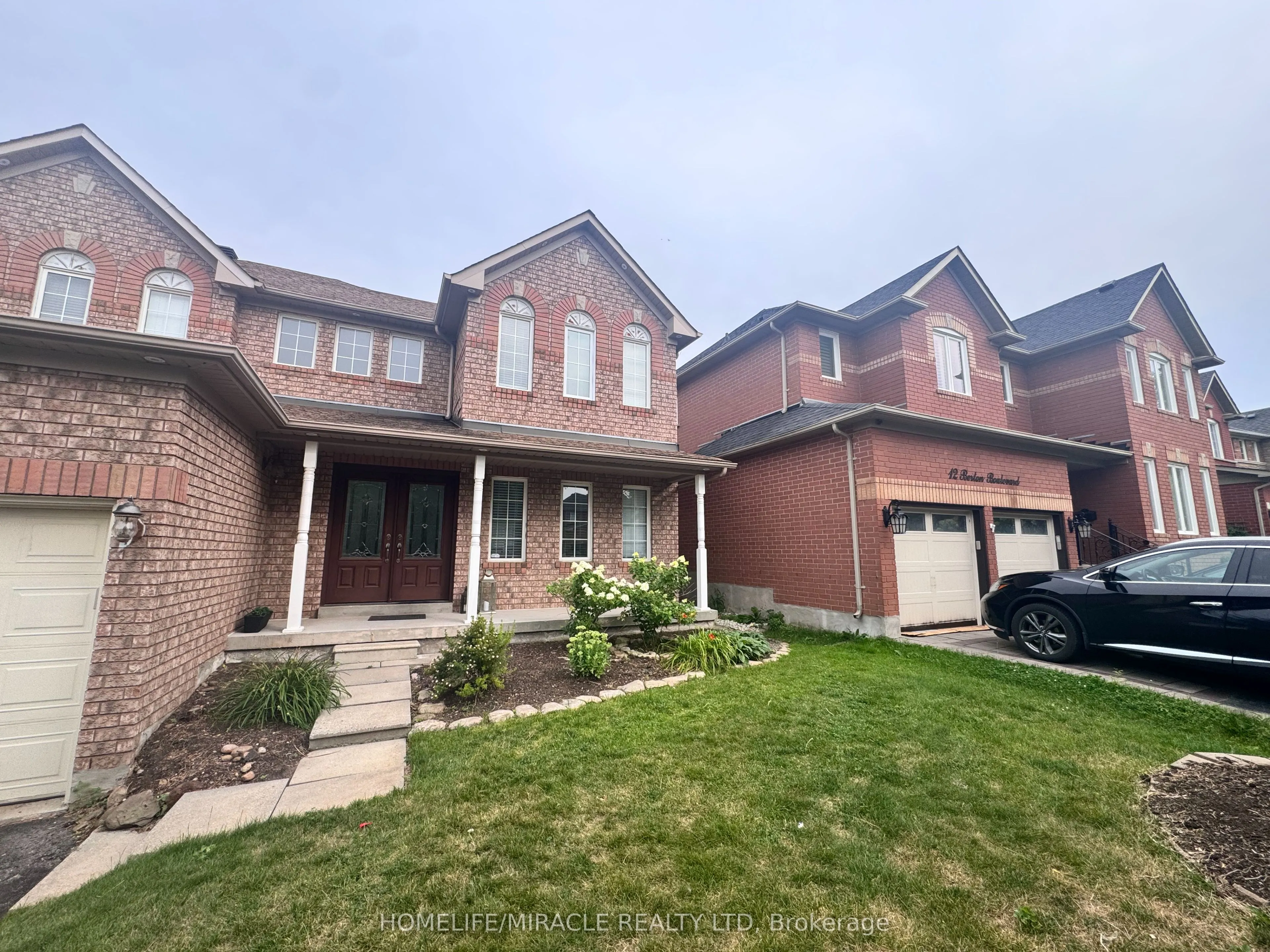 14 Berton Boulevard
