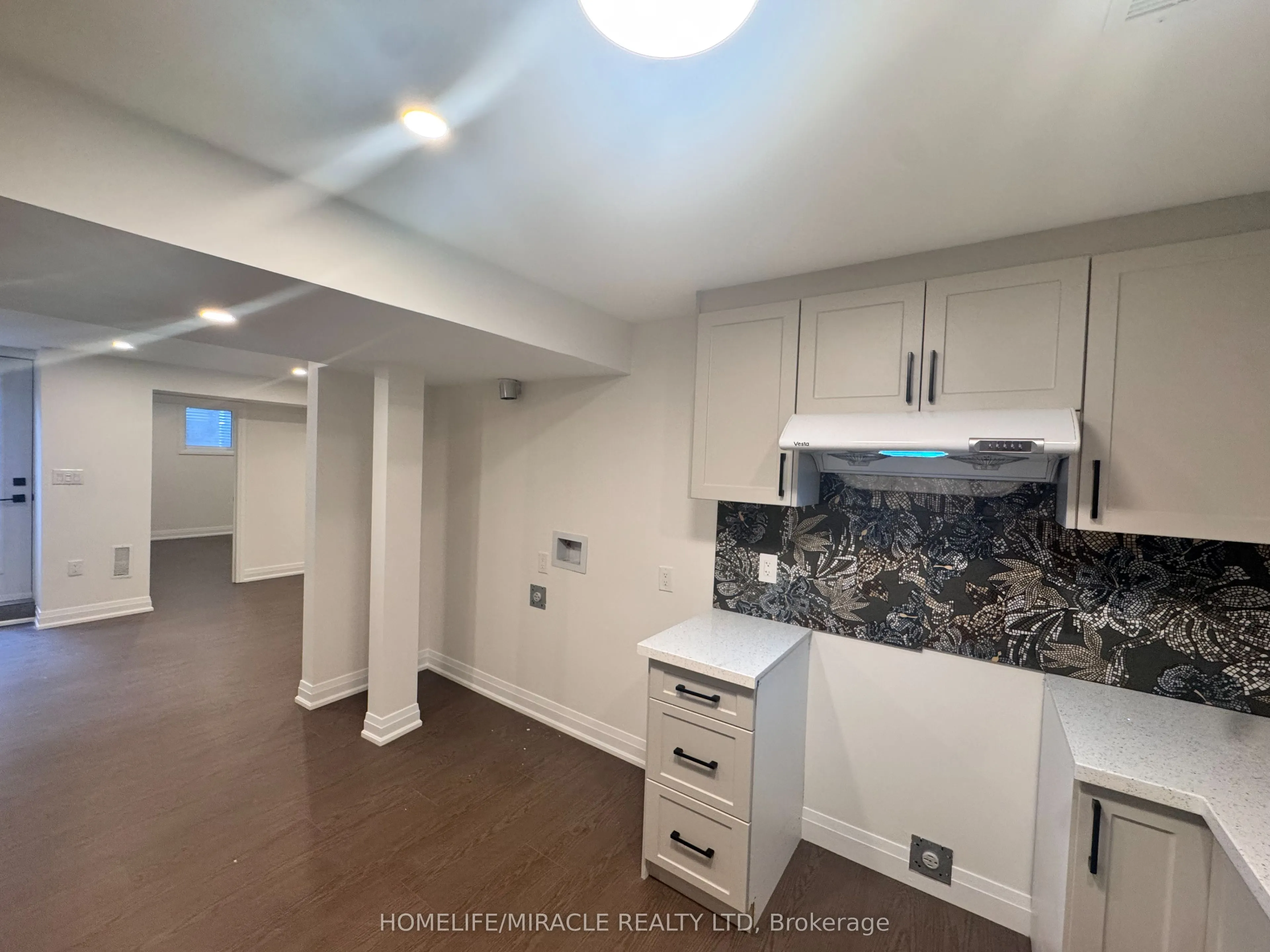 14 Berton Boulevard
