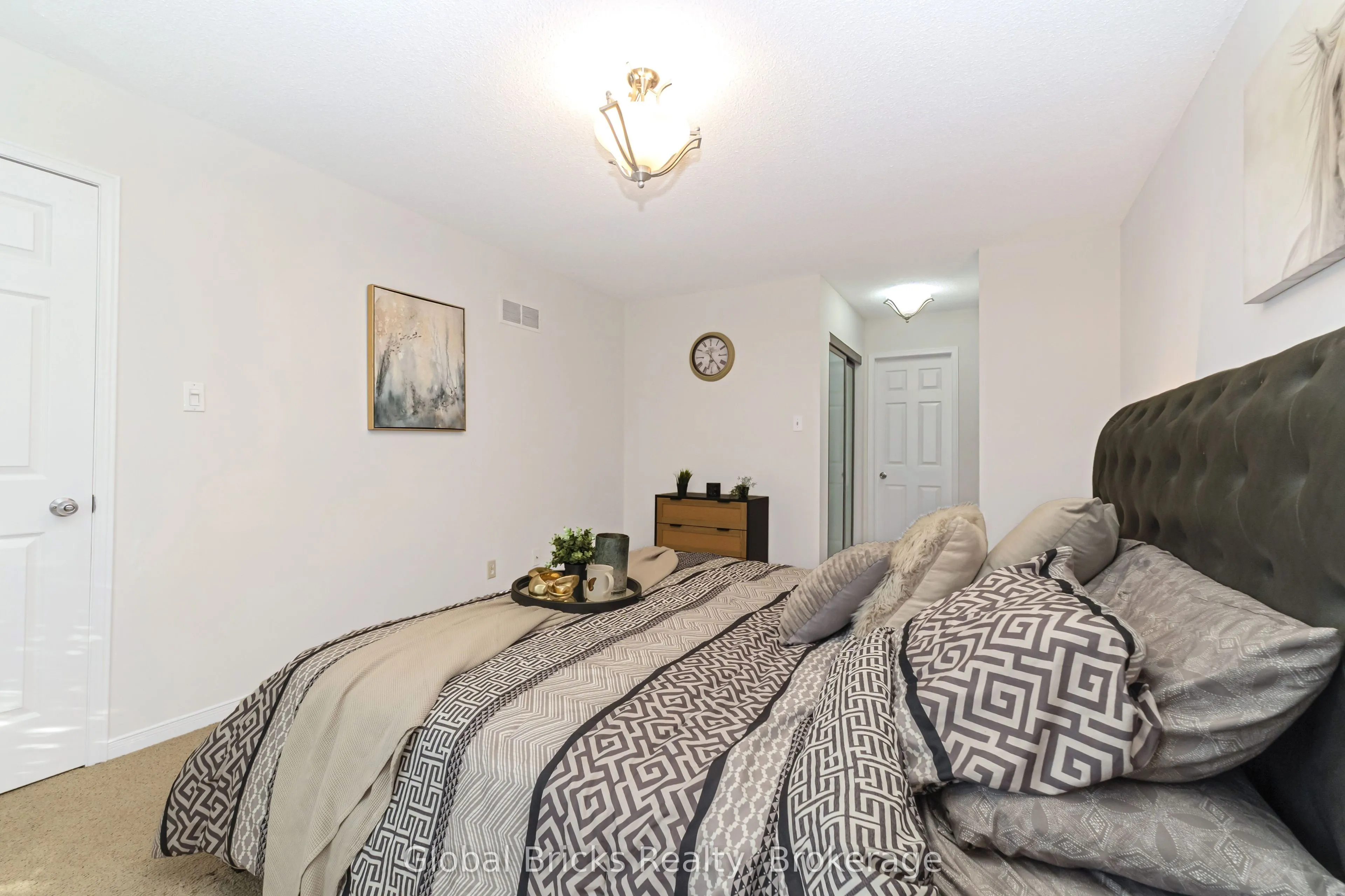 6190 Saltmarsh Court