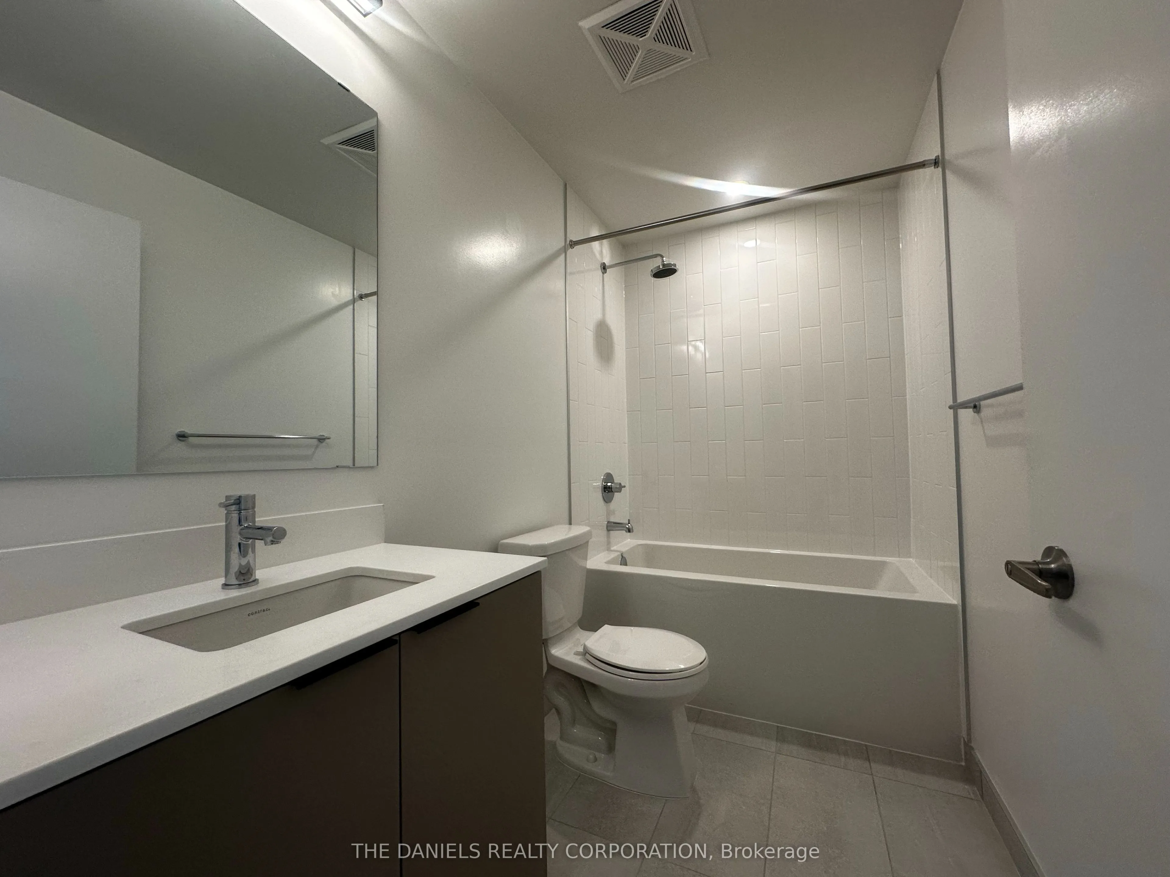 2485 Eglinton Avenue W #1013