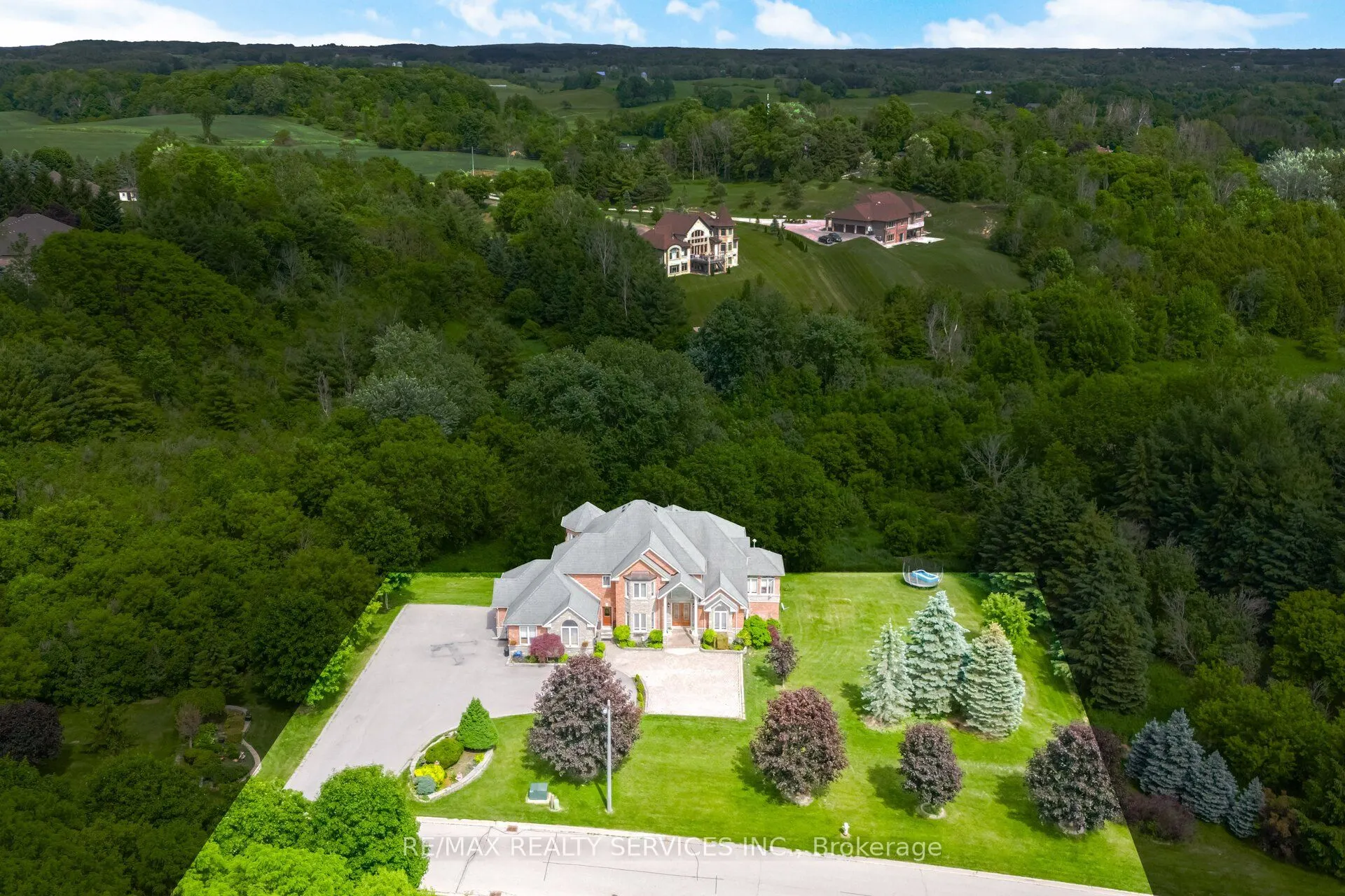3 Valley Hill Drive