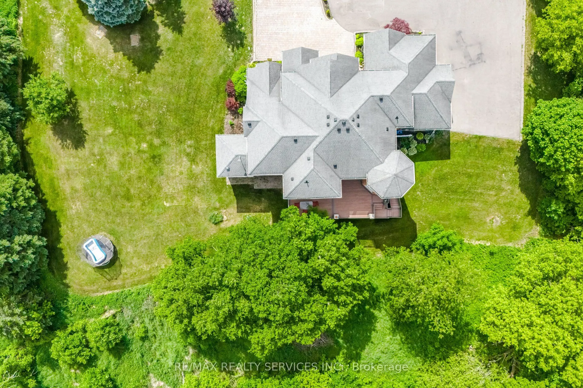 3 Valley Hill Drive