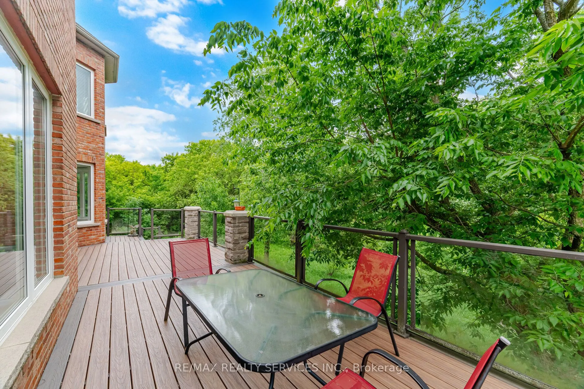 3 Valley Hill Drive