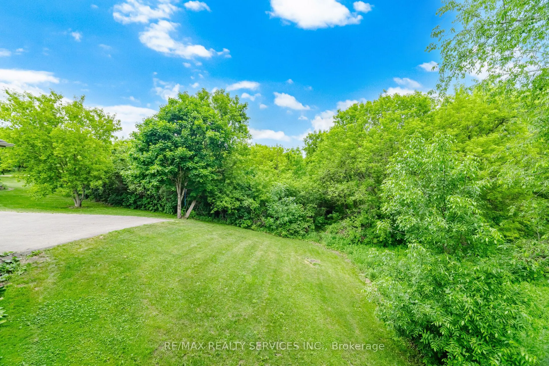 3 Valley Hill Drive