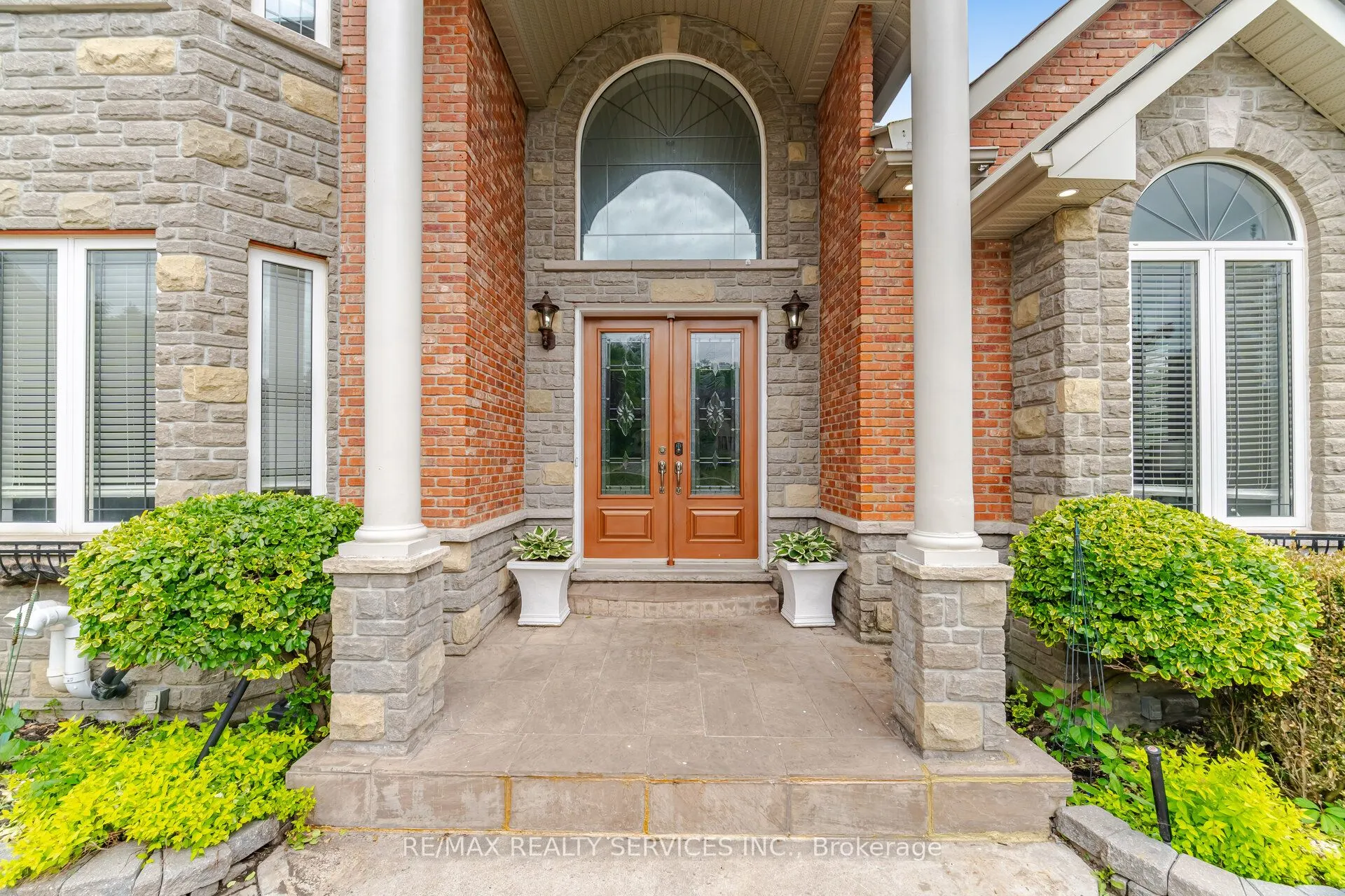 3 Valley Hill Drive
