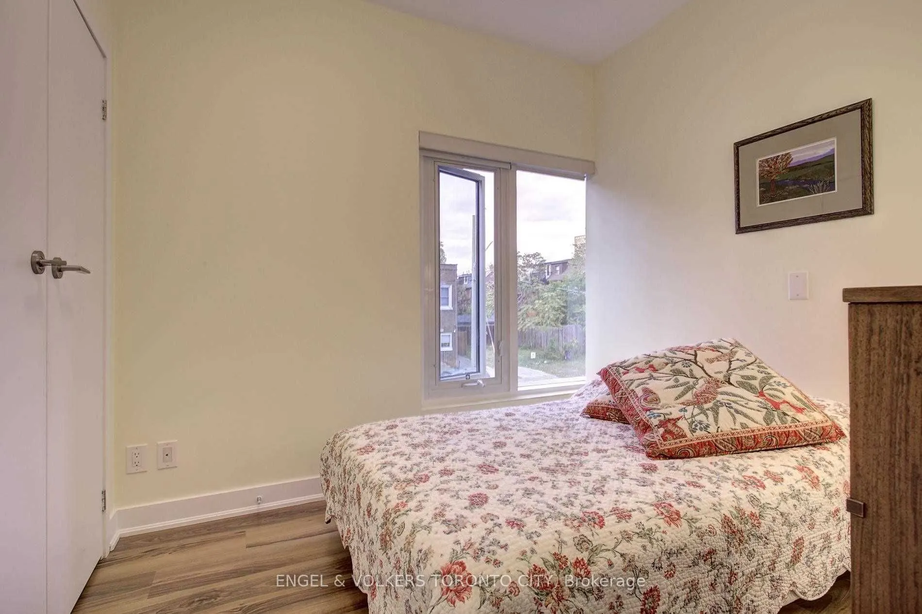 25 Ritchie Avenue #202