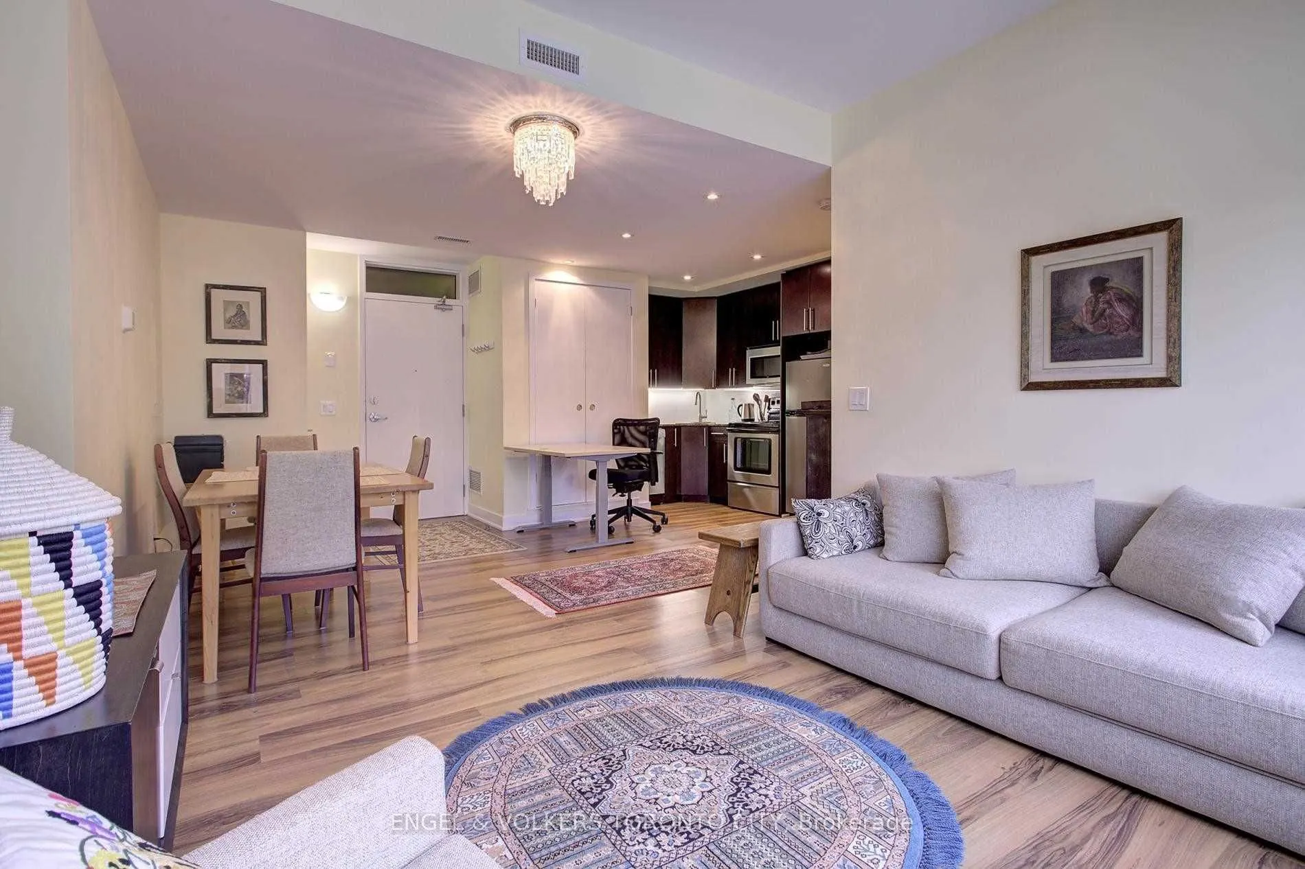 25 Ritchie Avenue #202