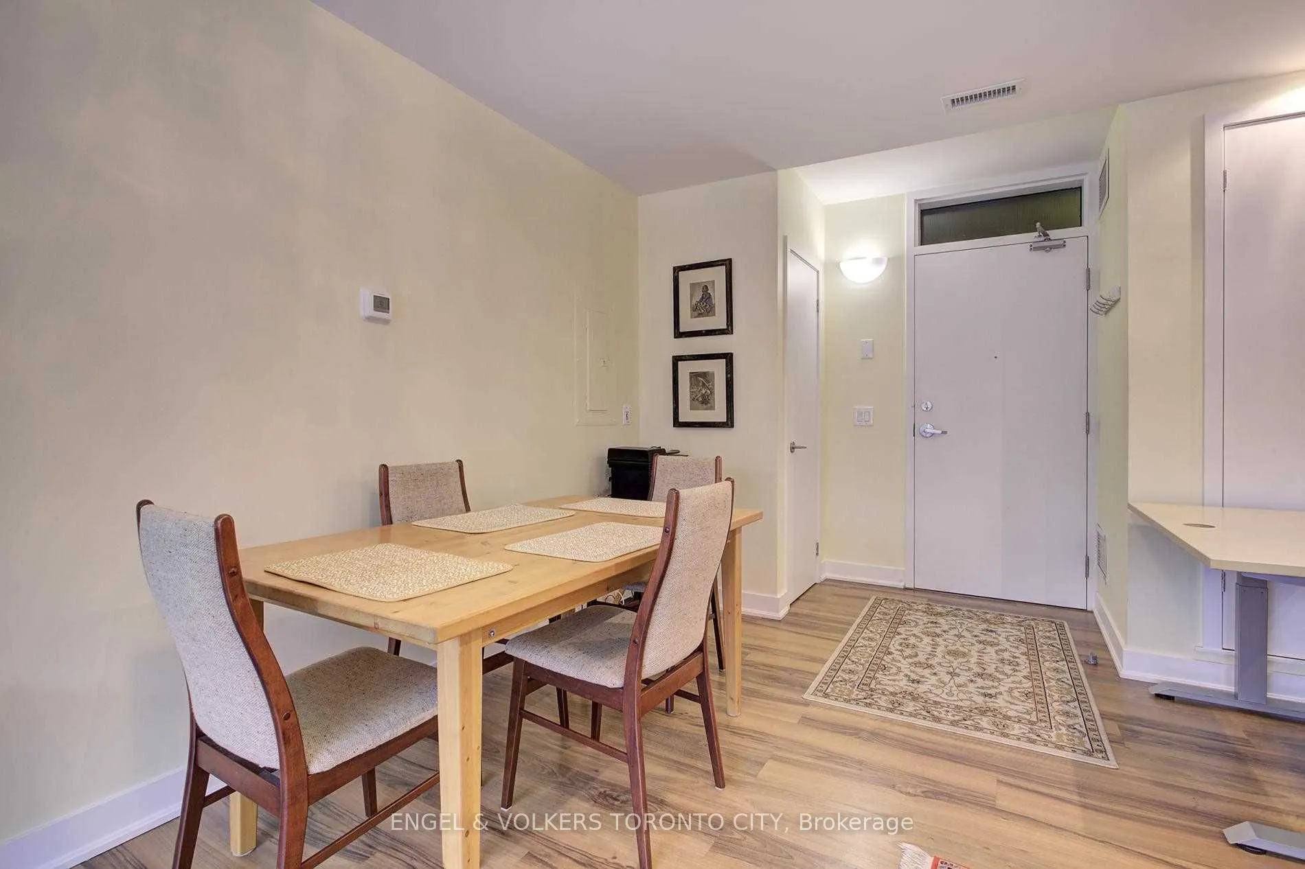 25 Ritchie Avenue #202