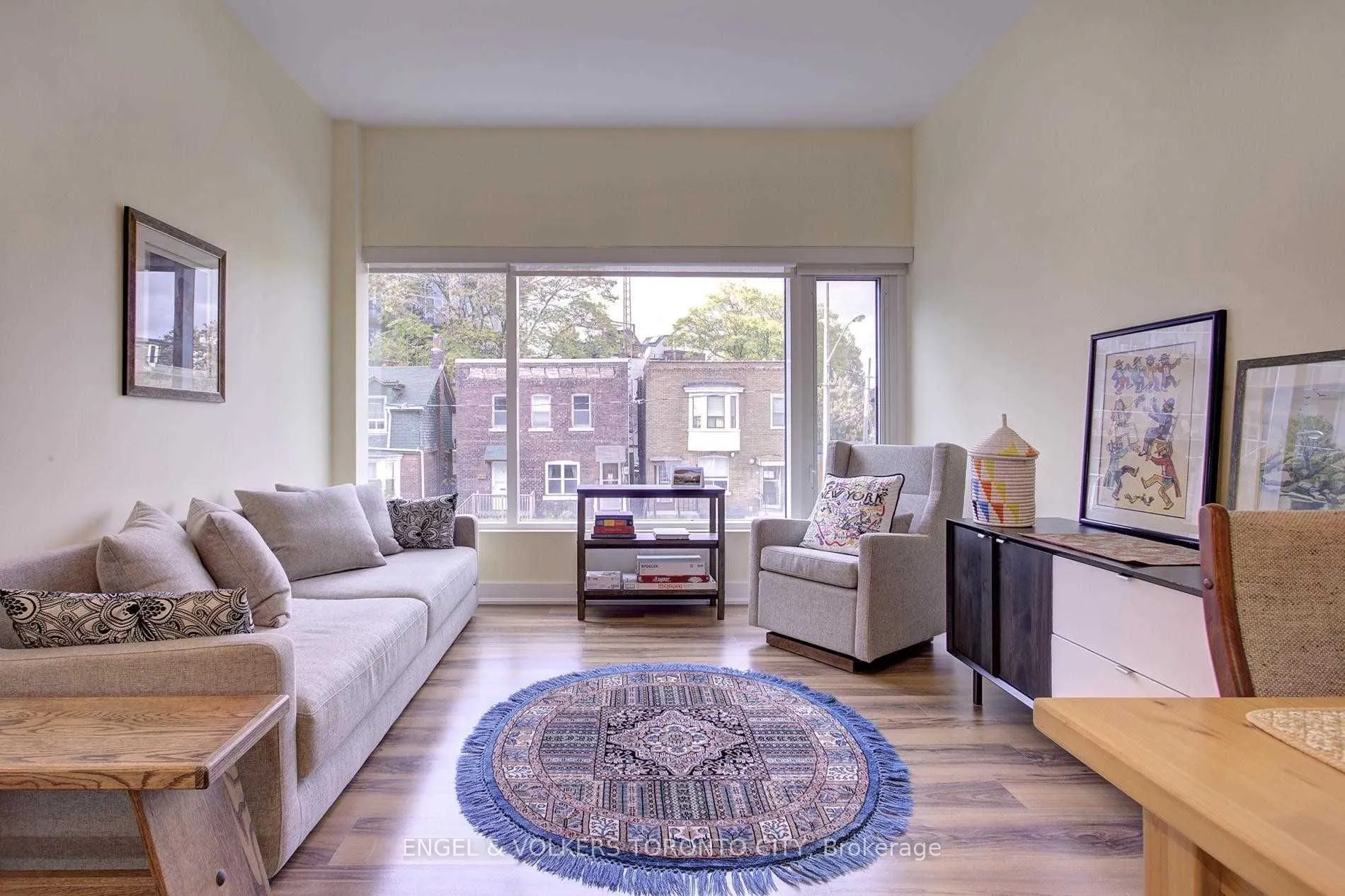 25 Ritchie Avenue #202