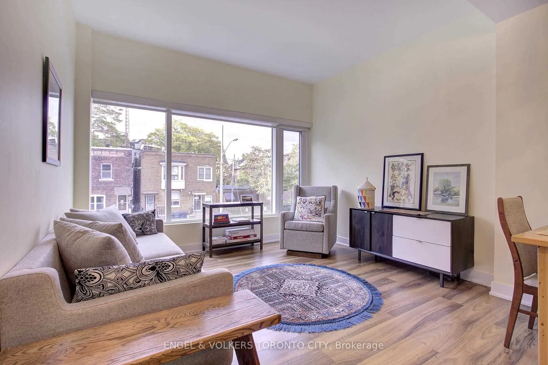 25 Ritchie Avenue #202