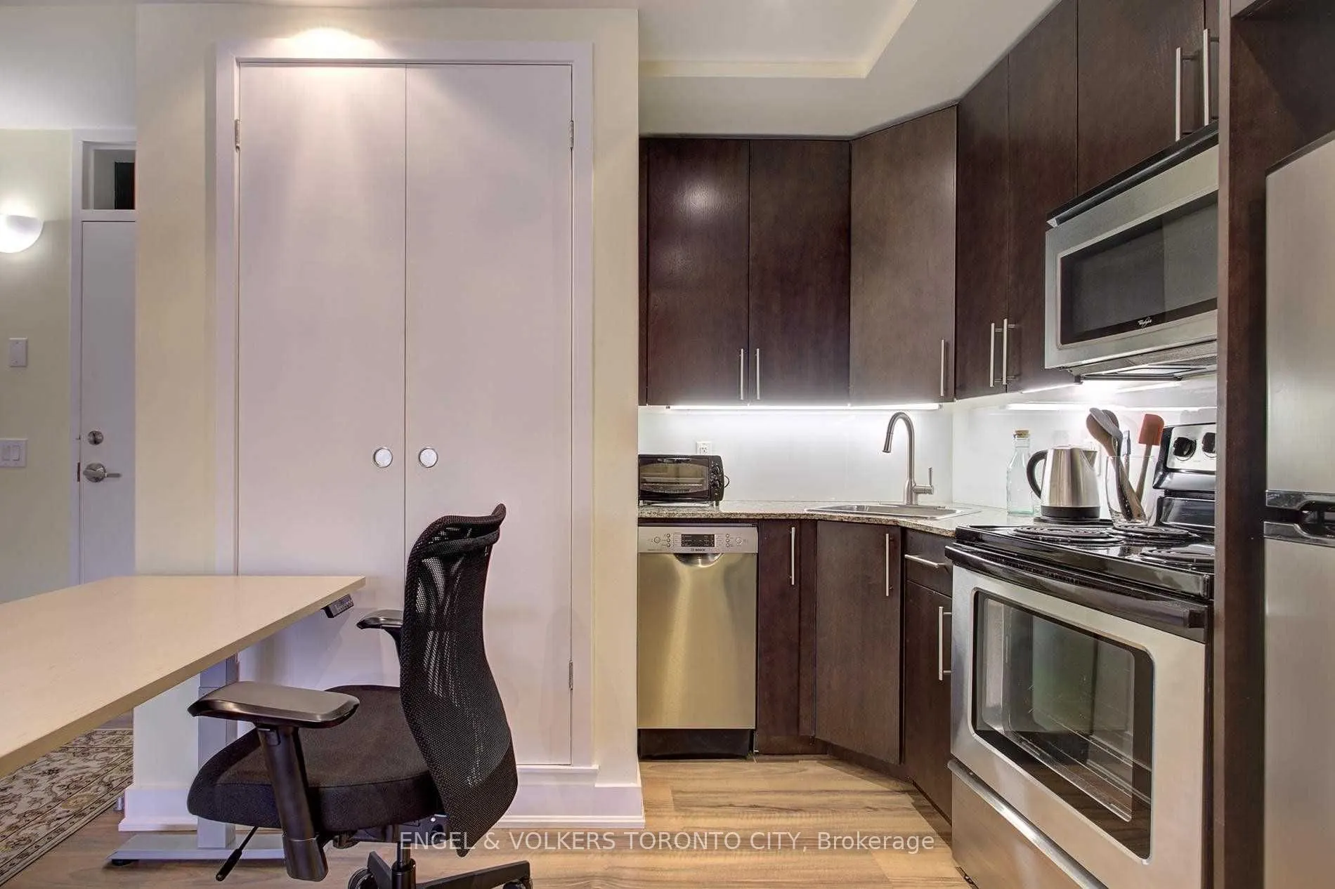 25 Ritchie Avenue #202