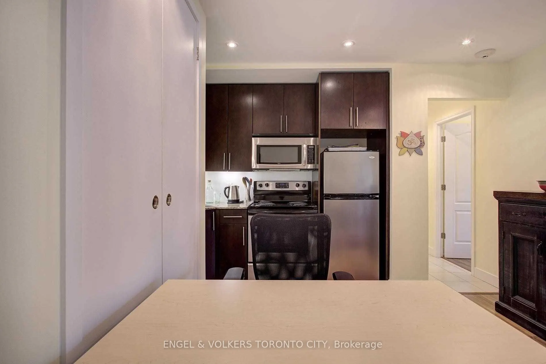 25 Ritchie Avenue #202