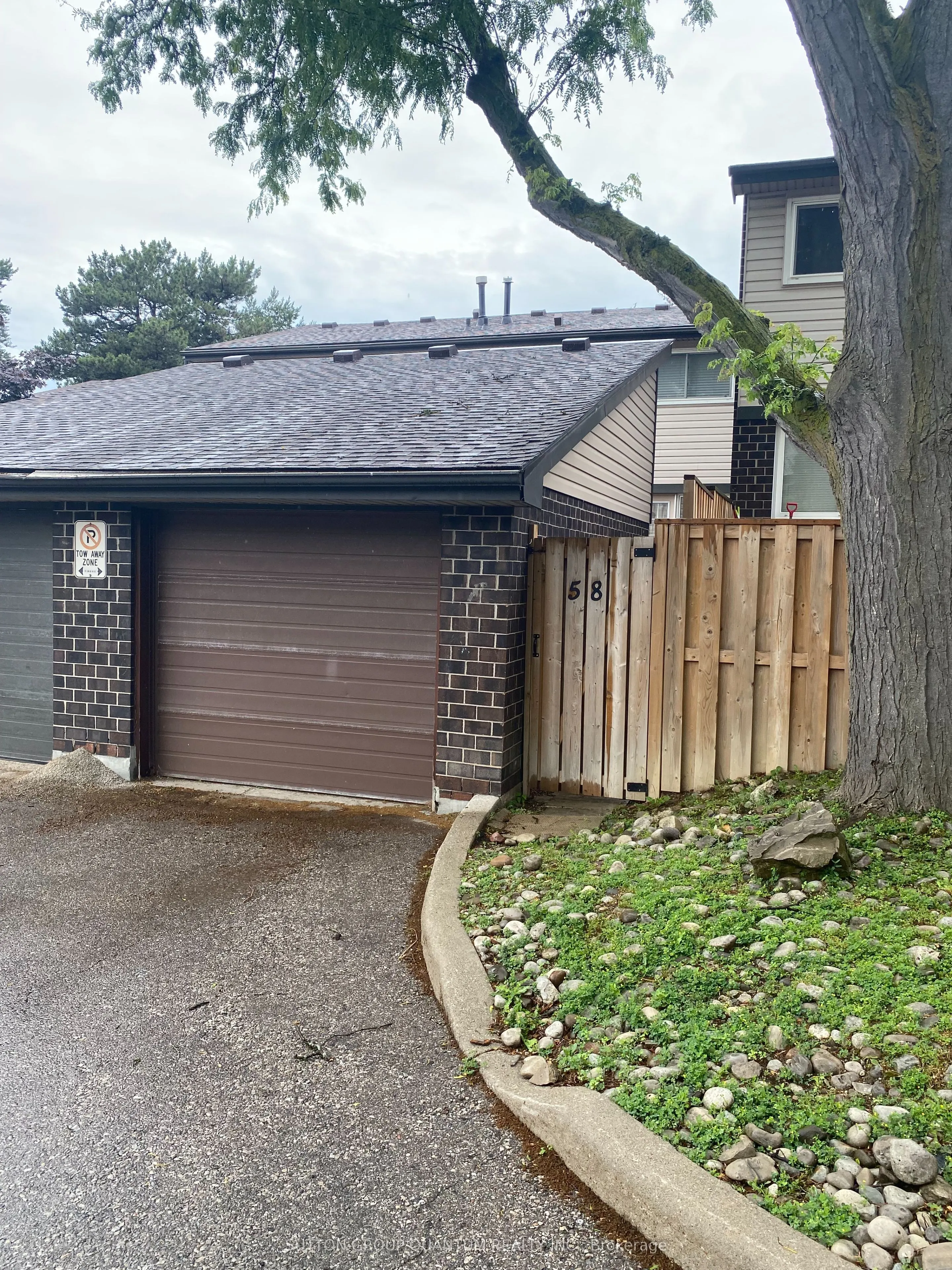 318 LAURIER Avenue #58