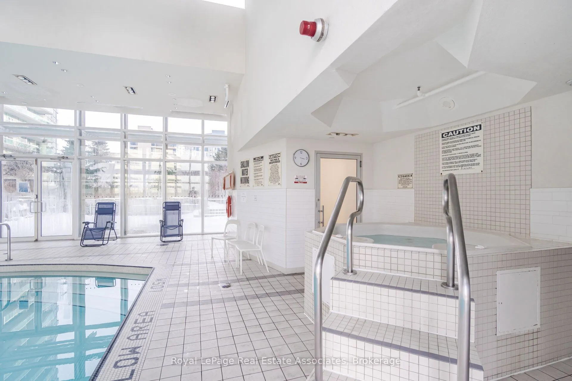 220 Burnhamthorpe Road W #305