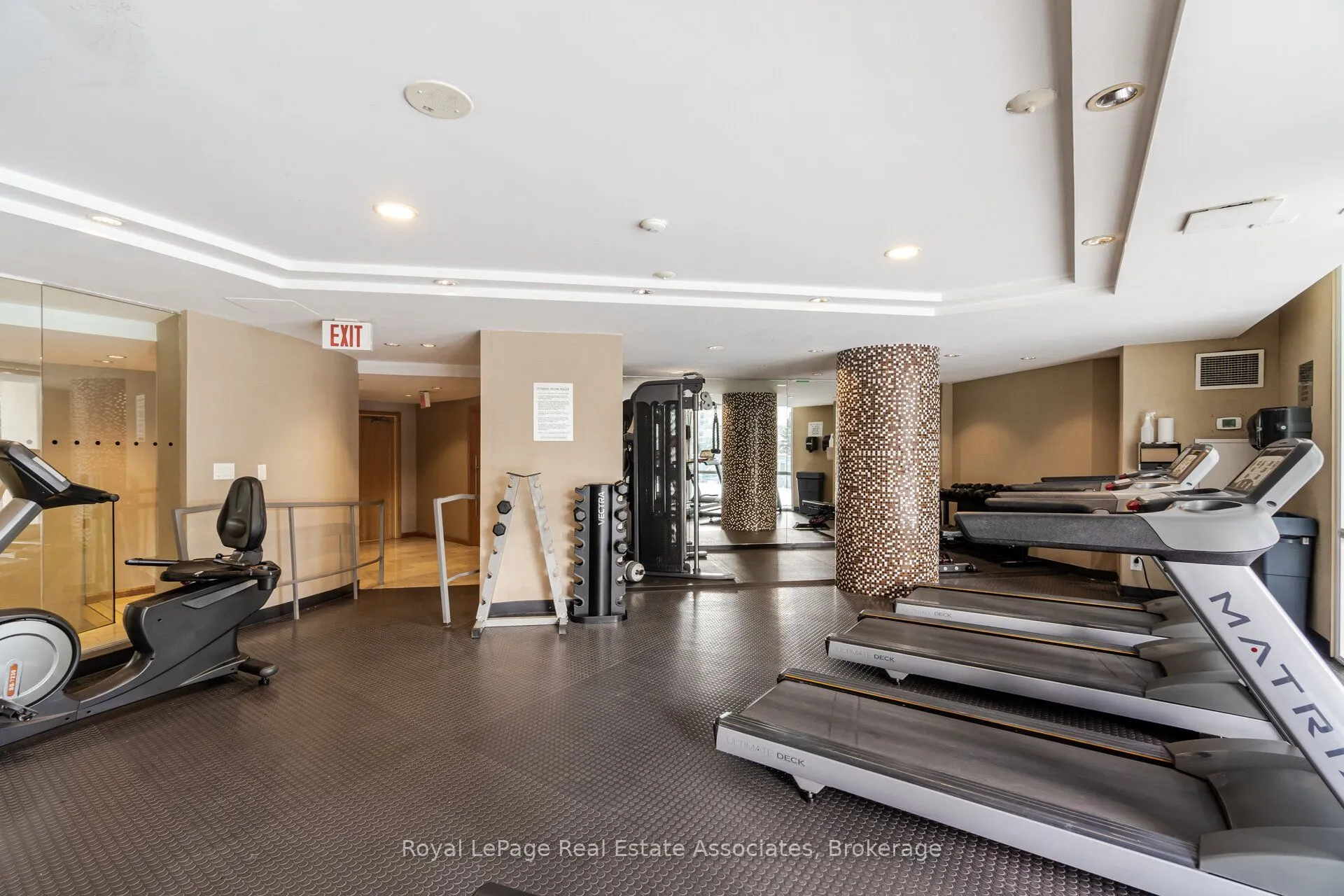 220 Burnhamthorpe Road W #305