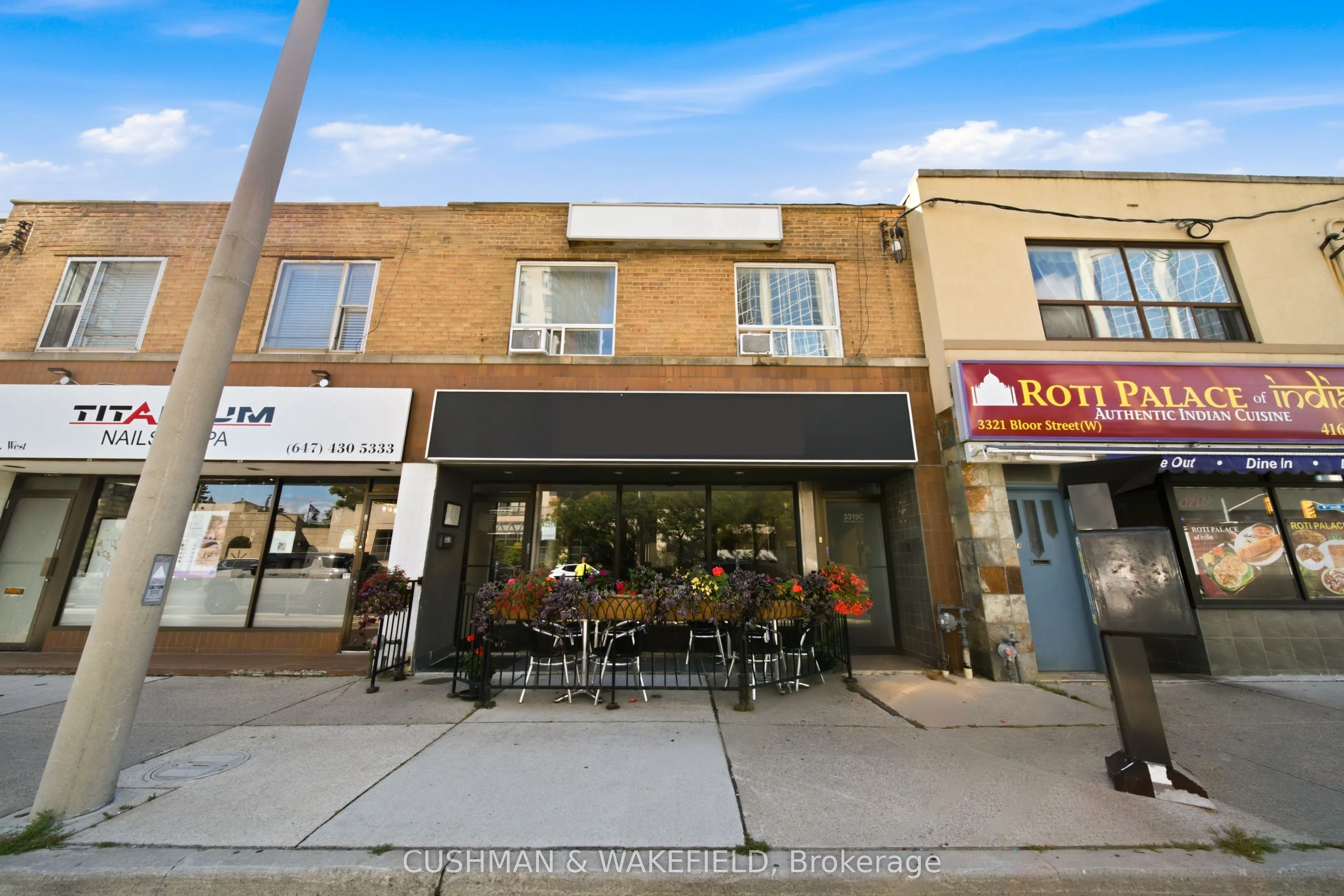 3319 A & C Bloor Street W