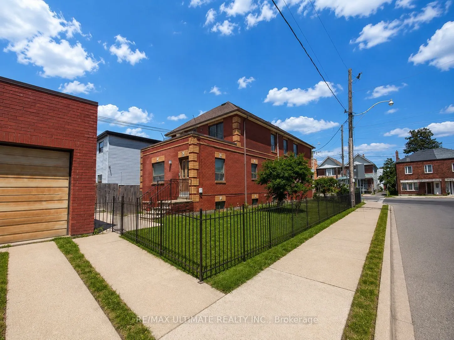 1440 DUFFERIN Street