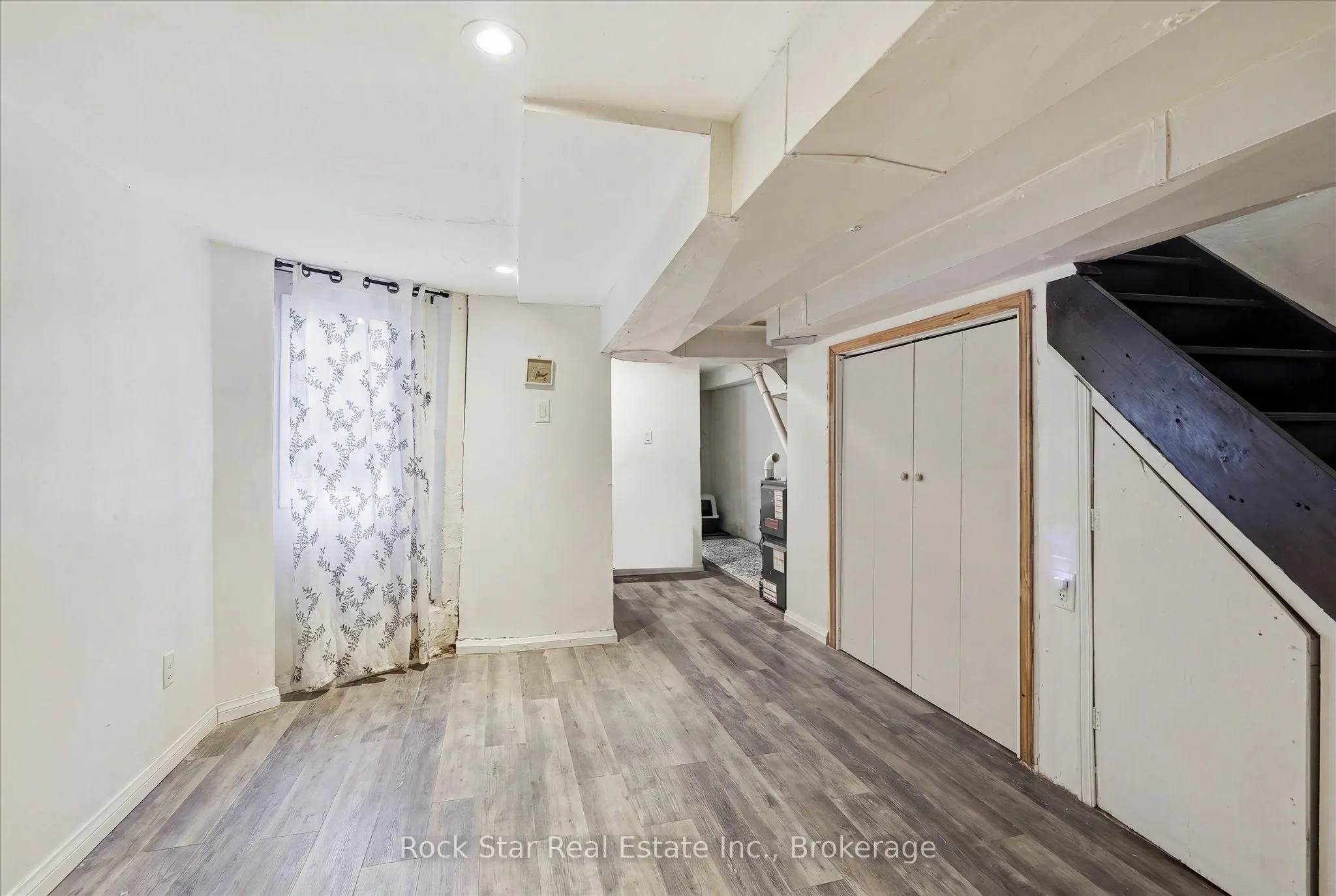 1259 Davenport Road