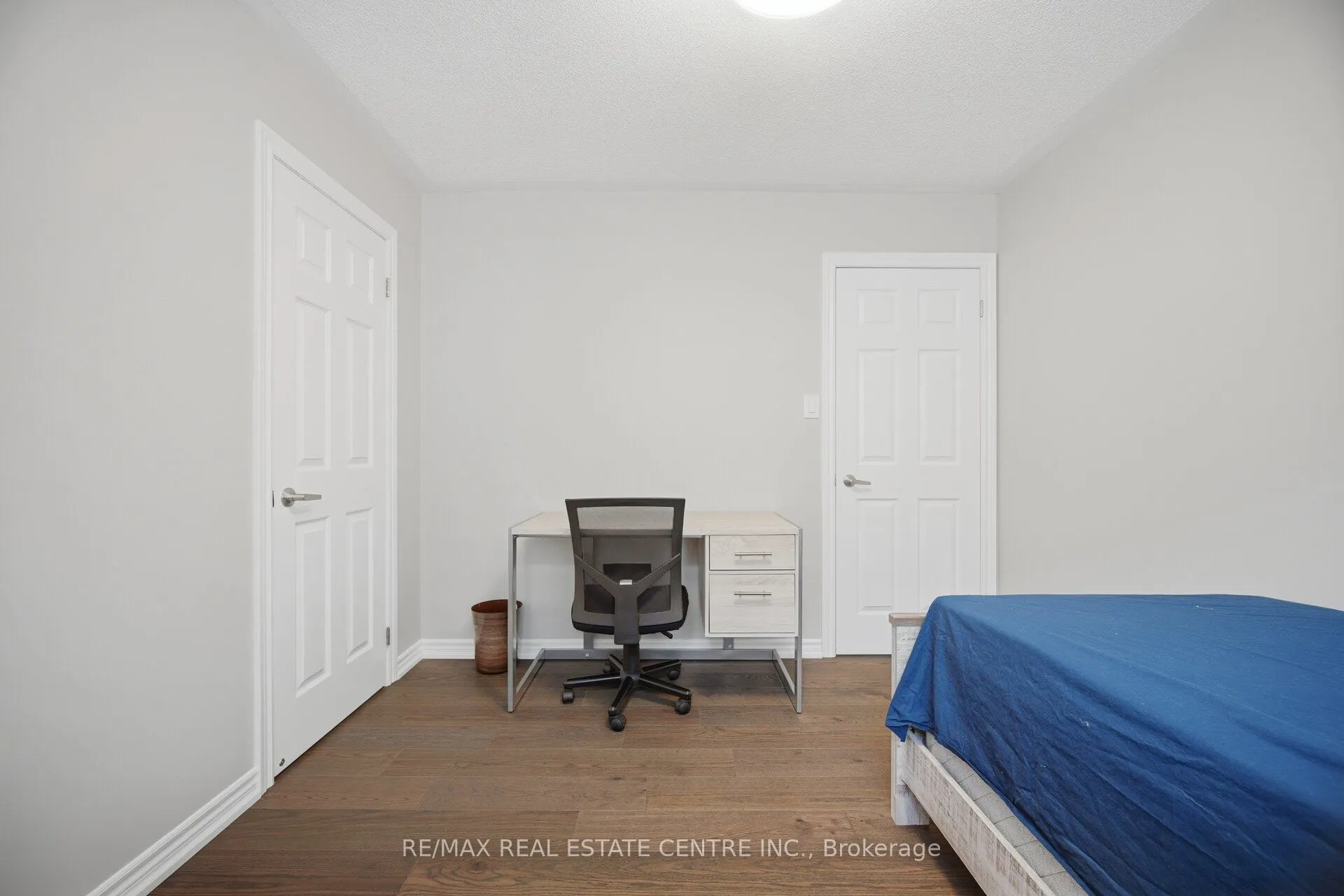 2425 QUETICO Crescent
