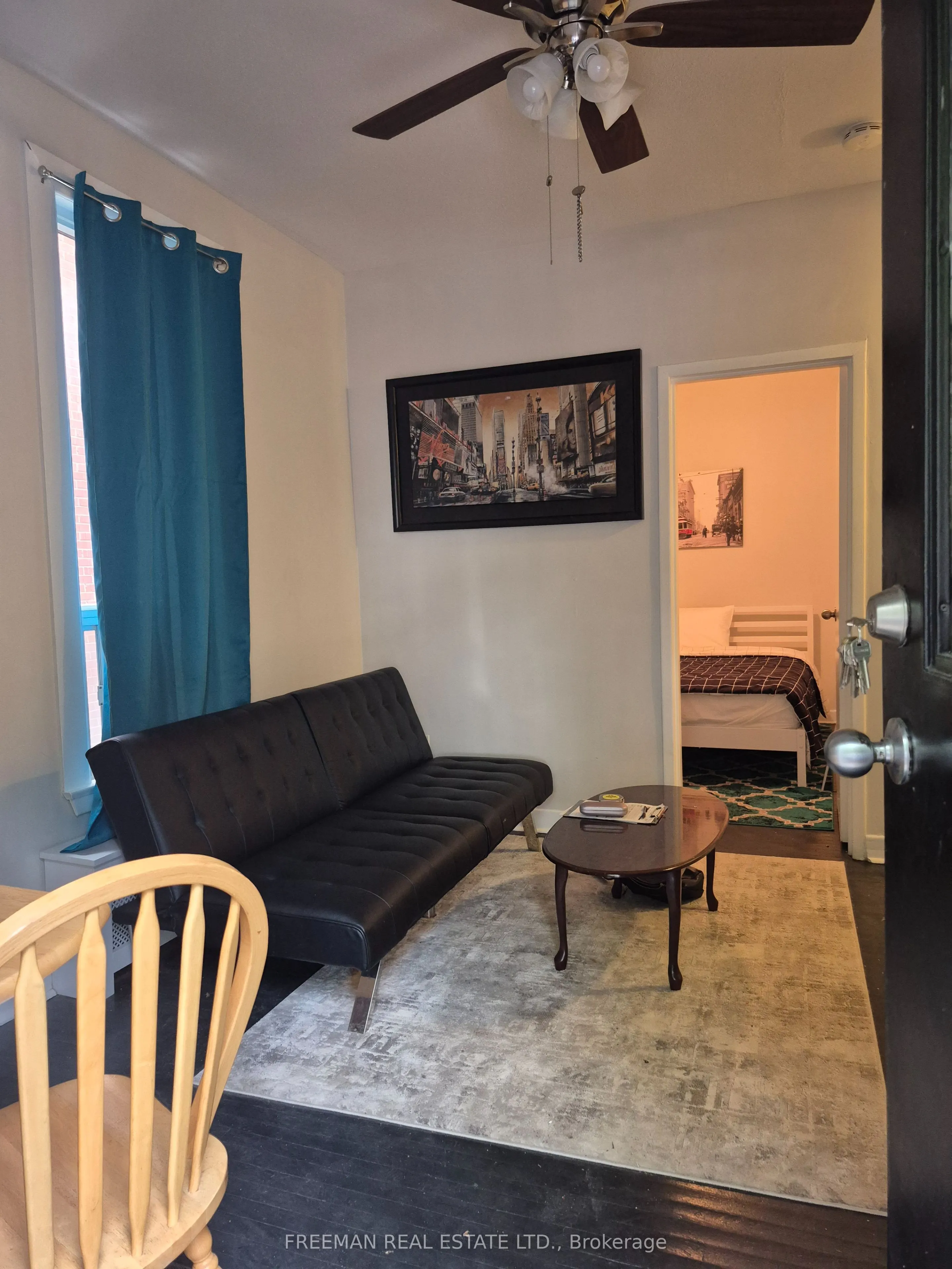 158 Dowling Avenue #204