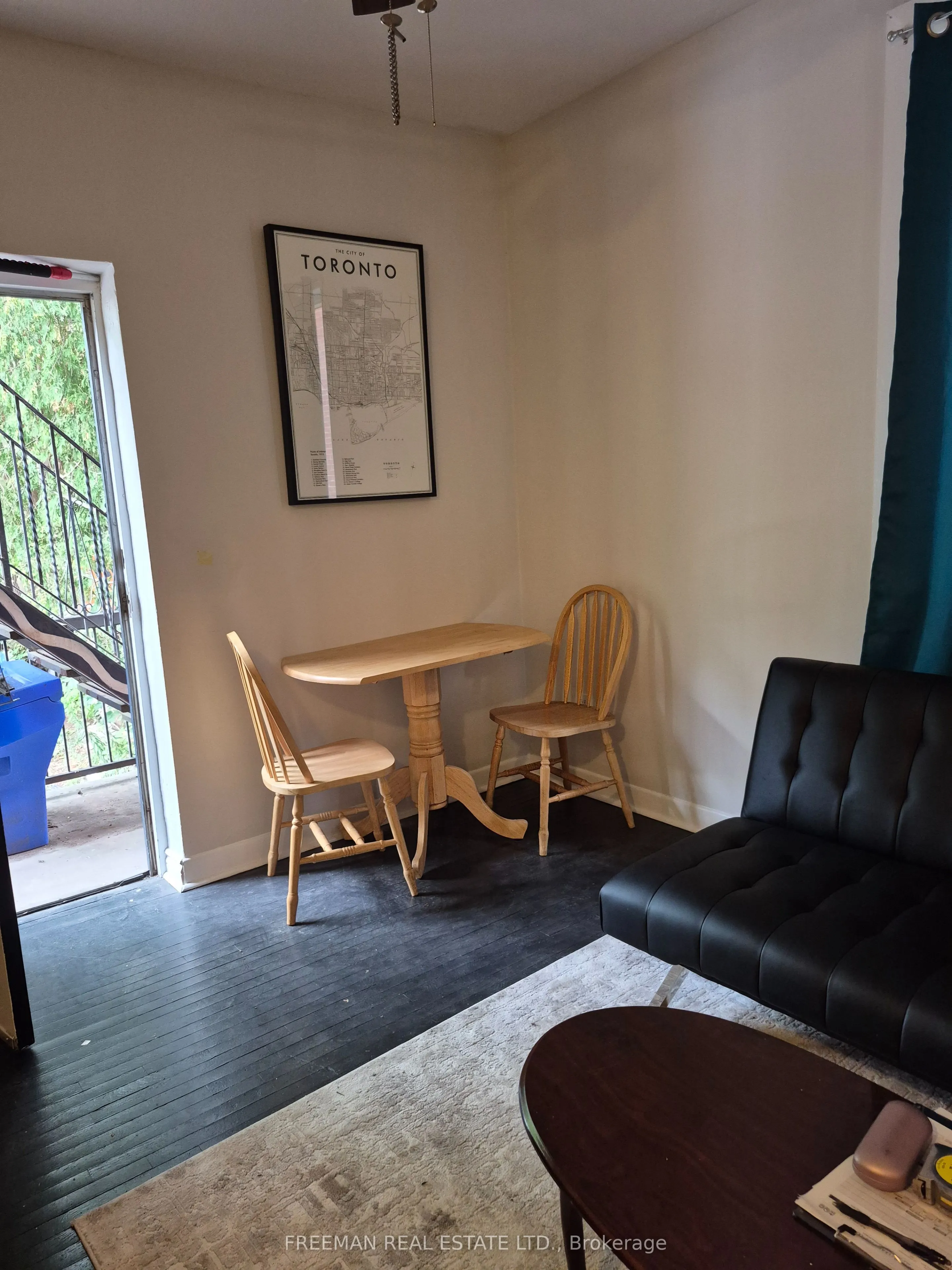 158 Dowling Avenue #204