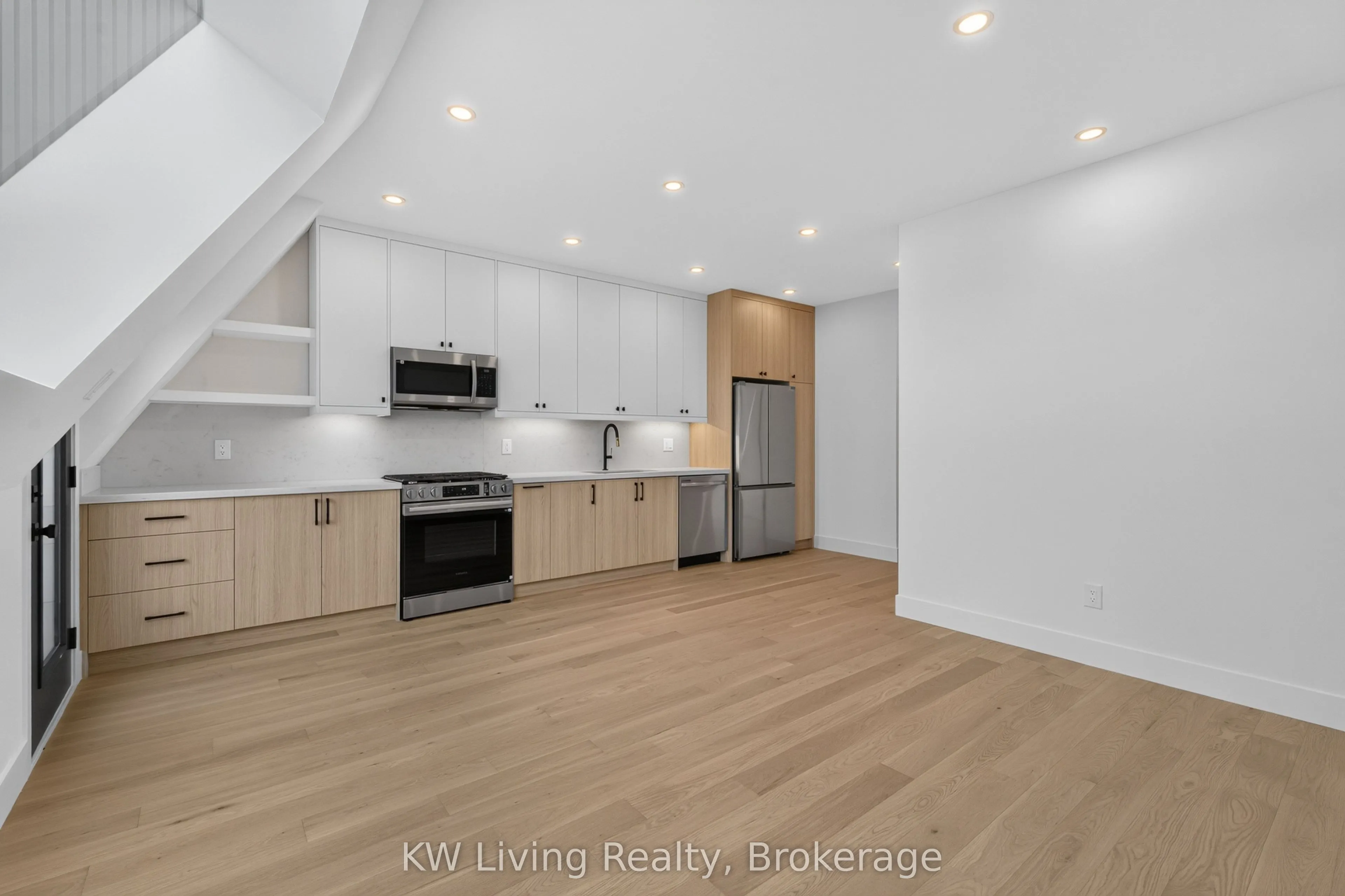 96 Belgravia Avenue