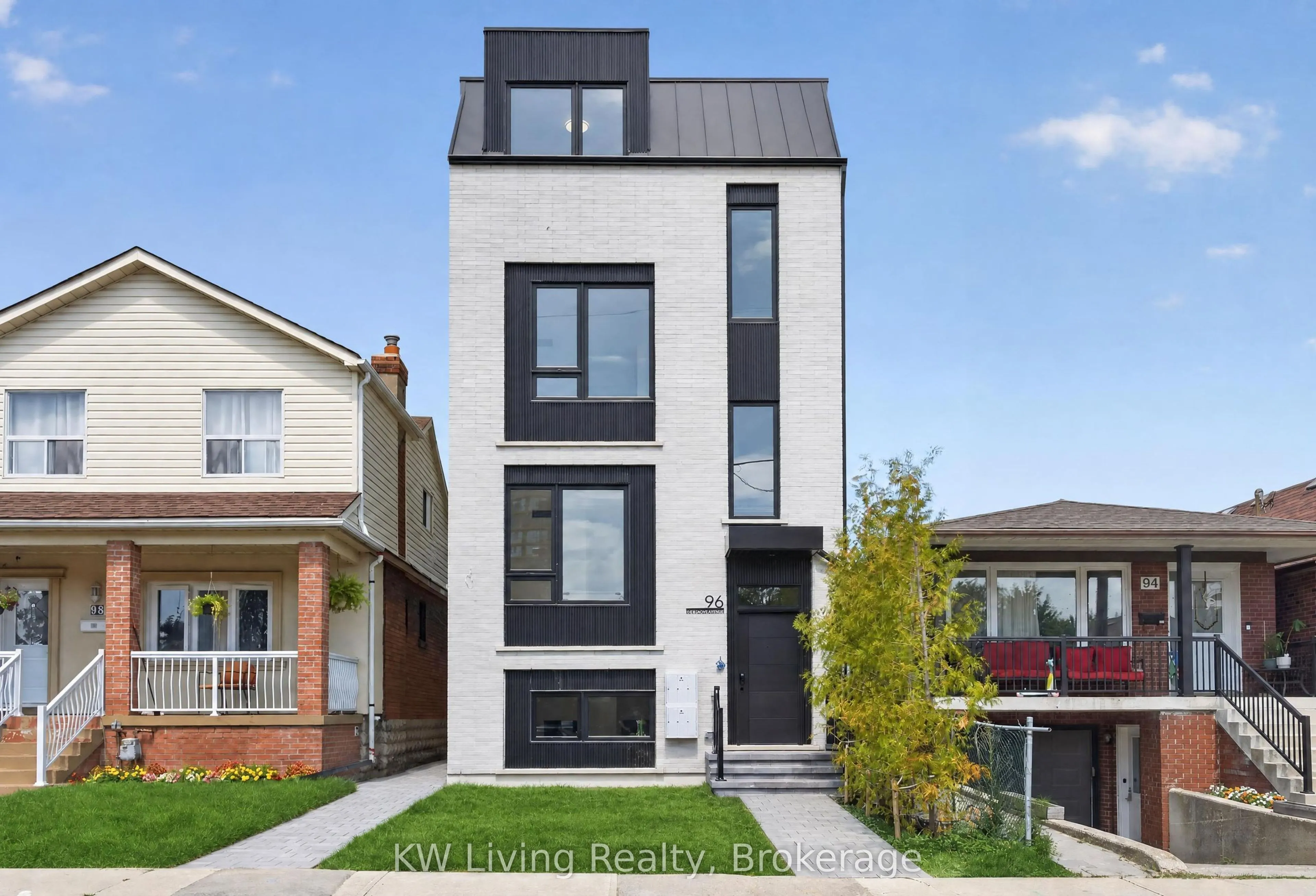 96 Belgravia Avenue