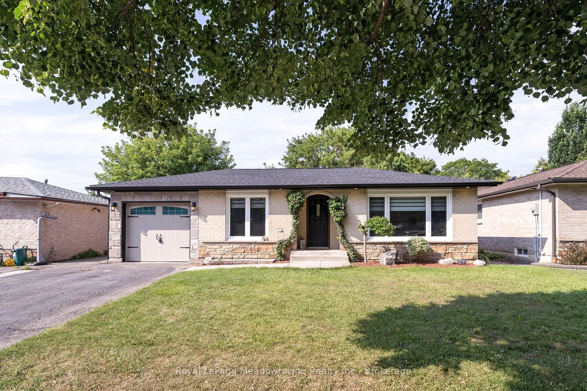96 Macdonald Crescent