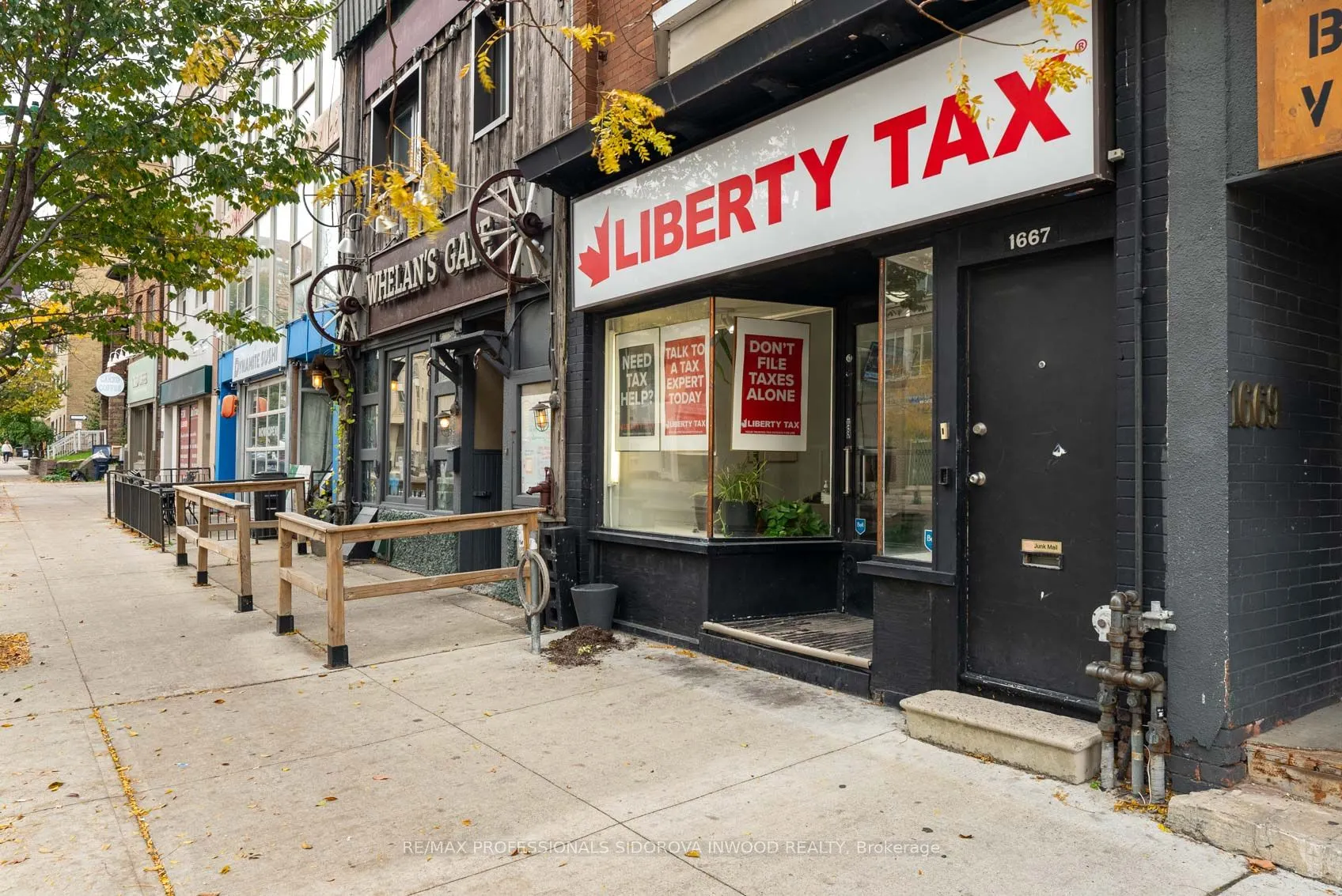 1665 Bloor Street W