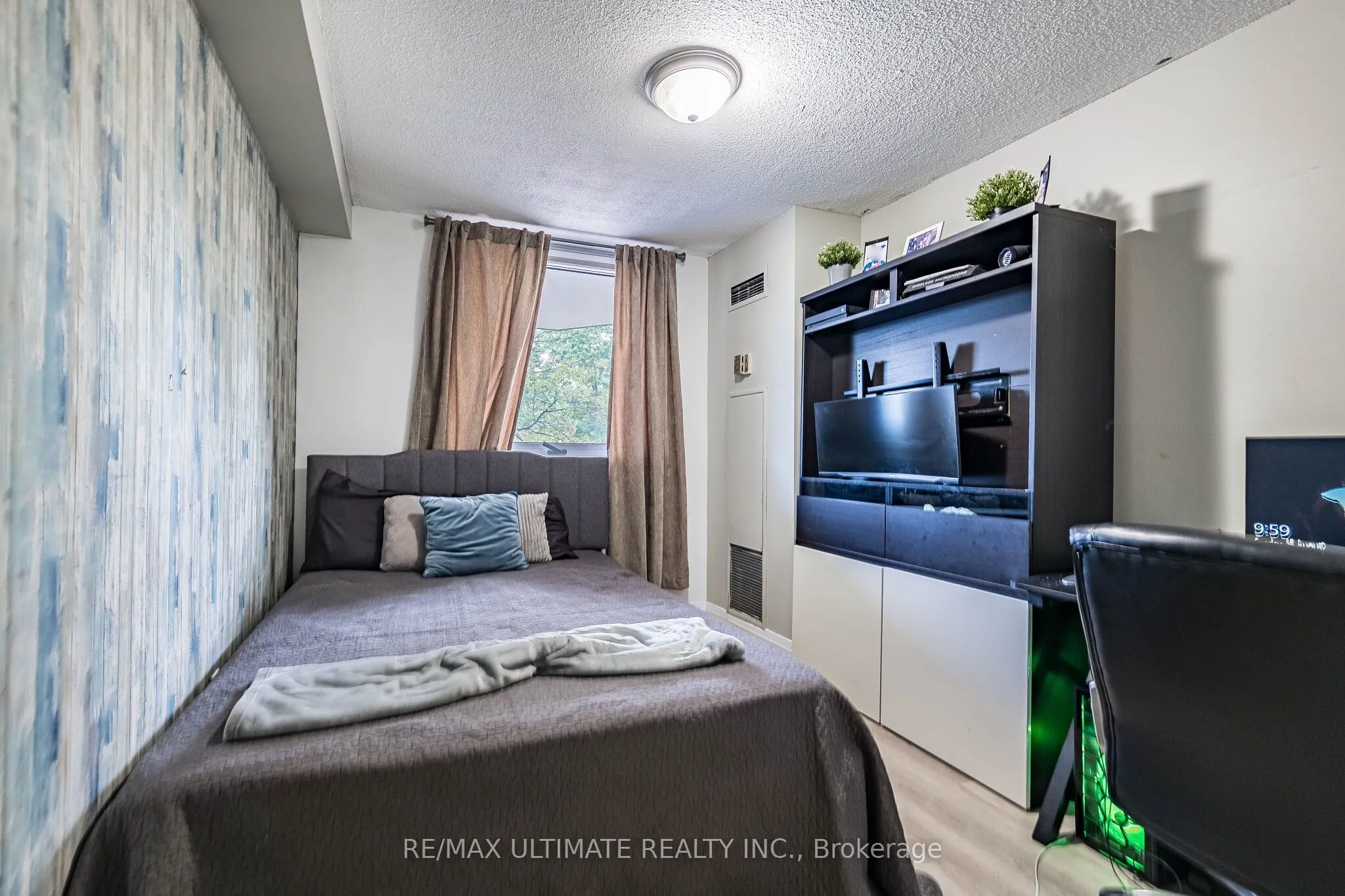 238 Albion Road #208