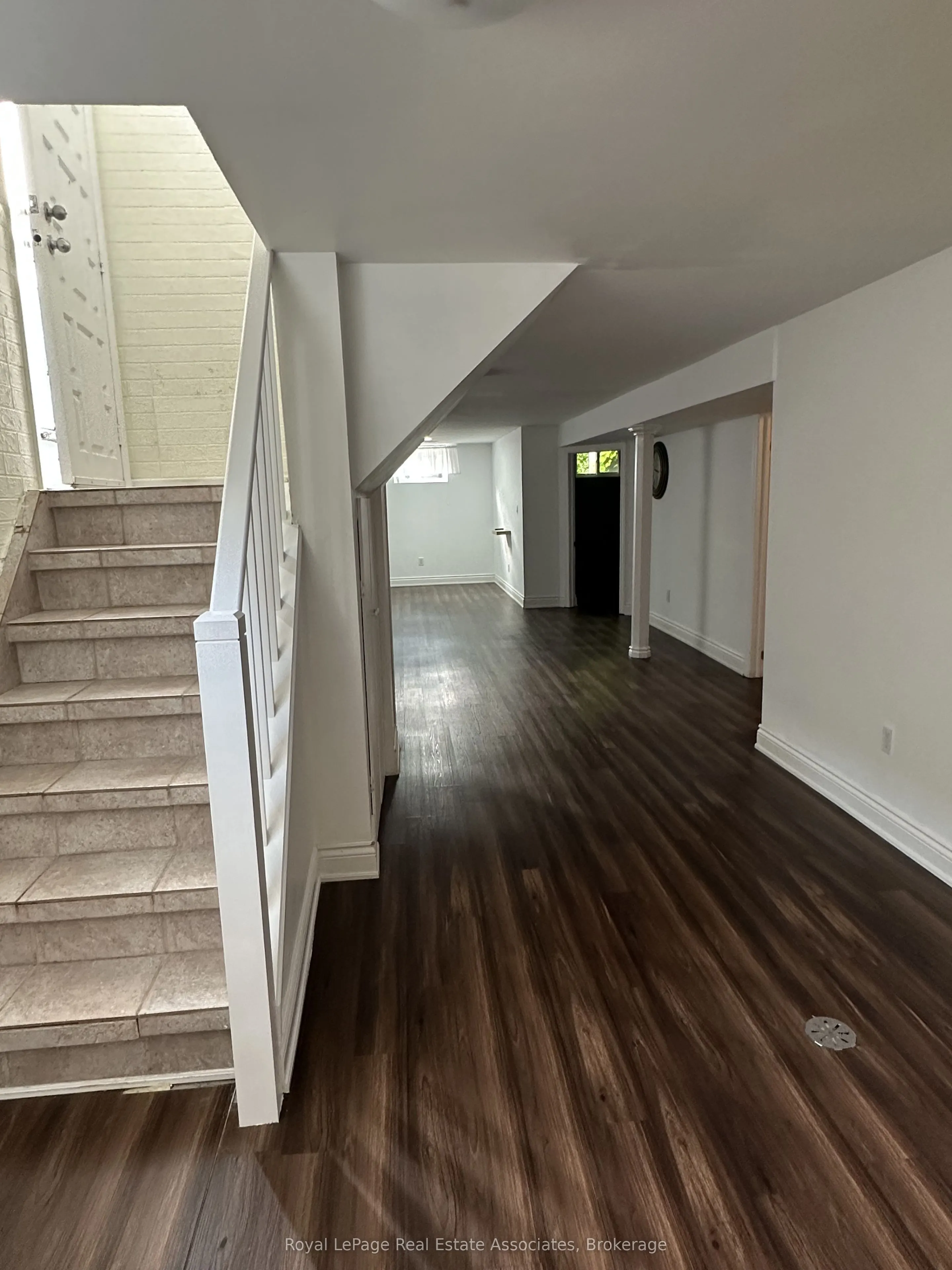 1590 Coram Crescent