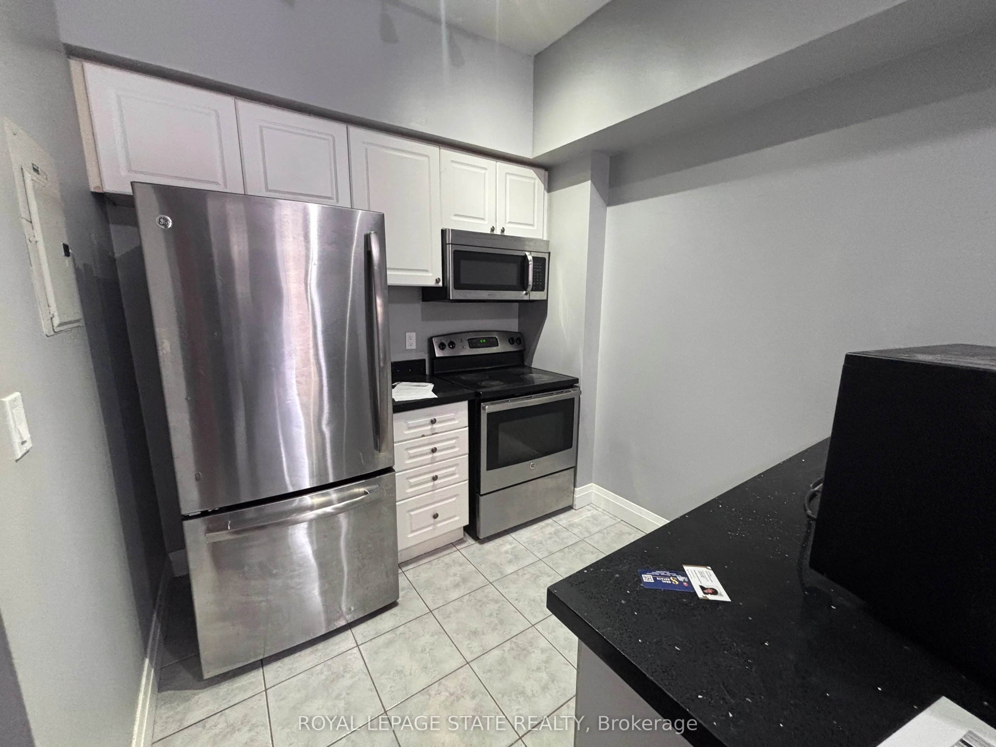 615 Shoreline Drive #17