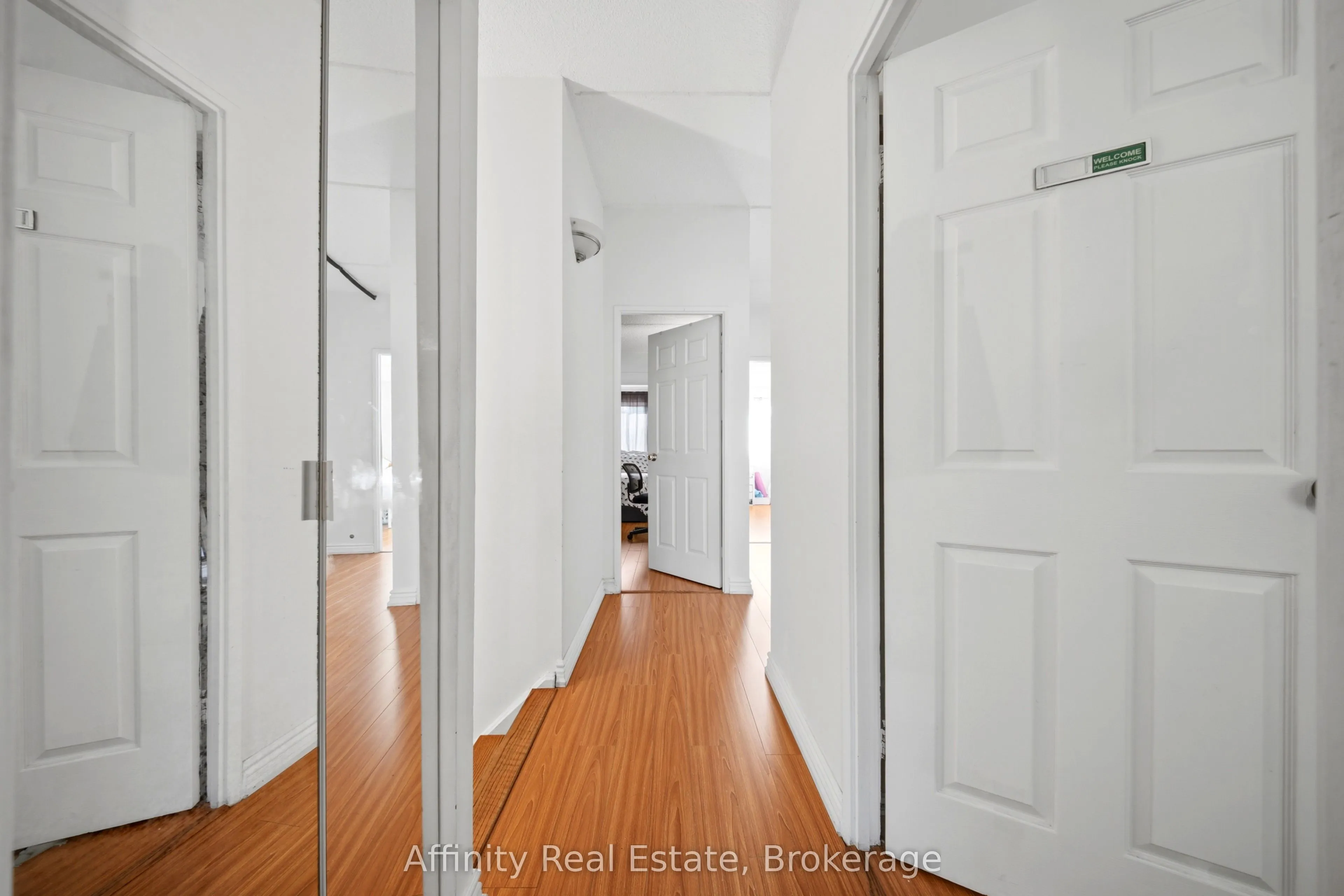 180 Mississauga Valley Boulevard #201