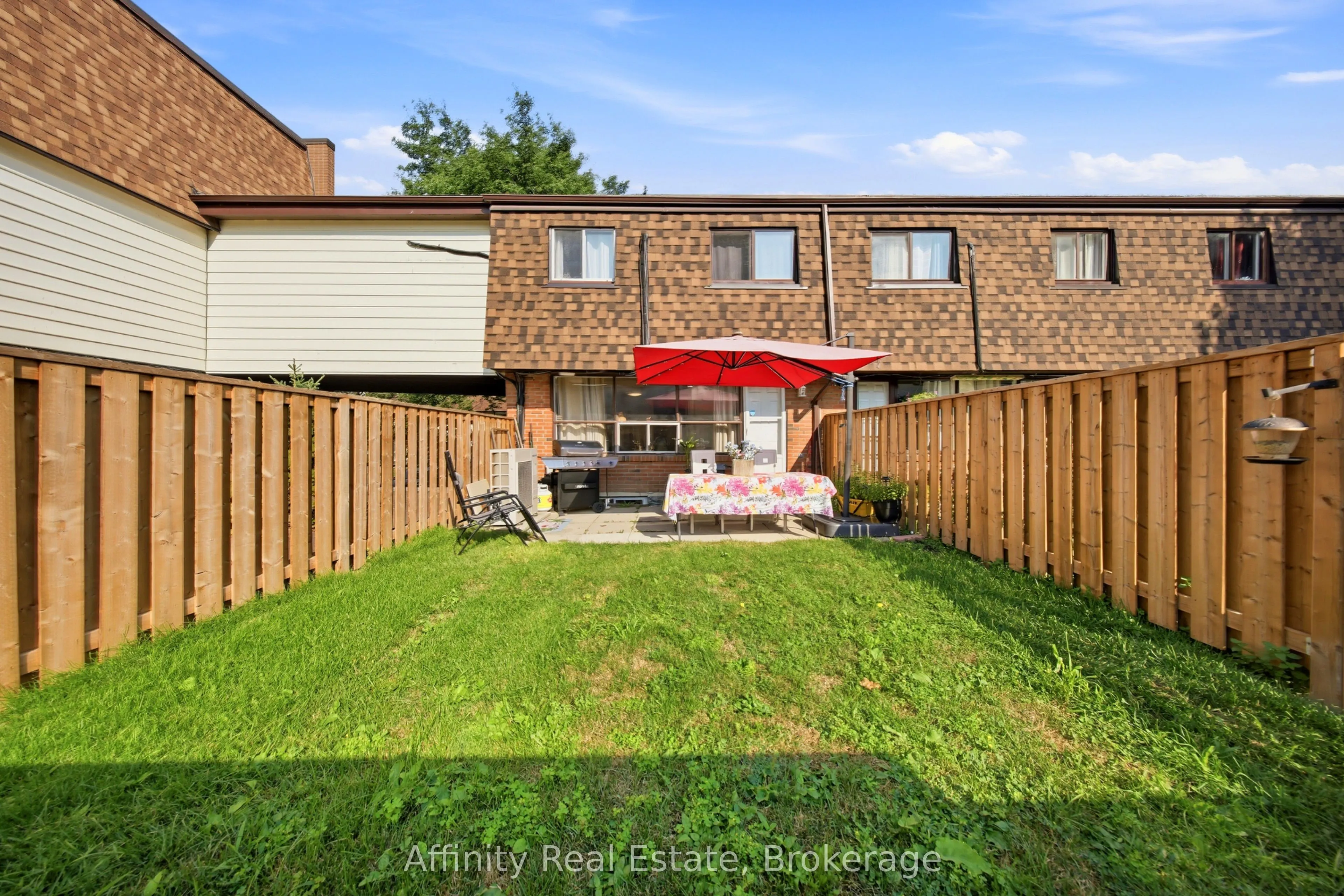 180 Mississauga Valley Boulevard #201