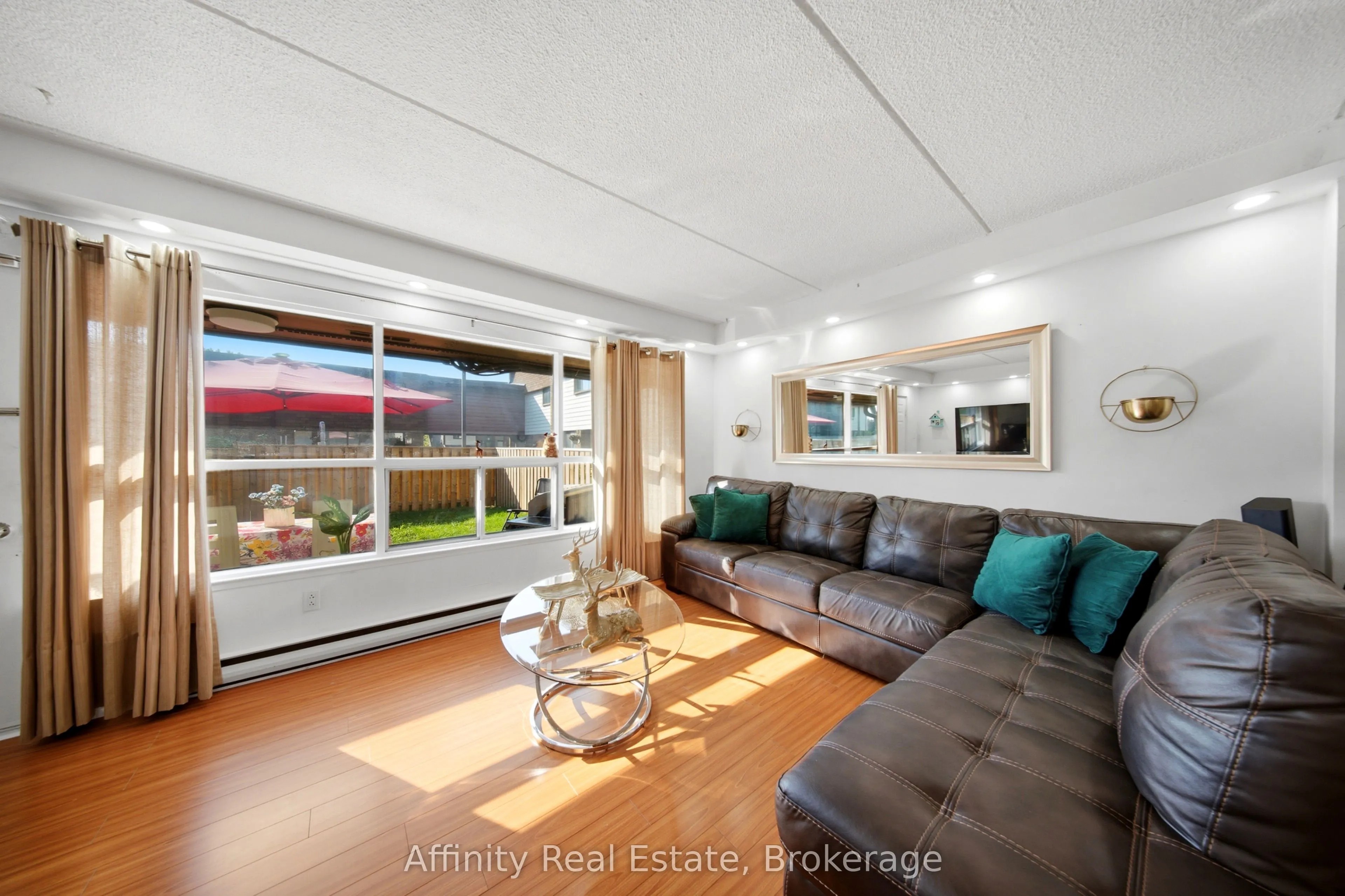 180 Mississauga Valley Boulevard #201