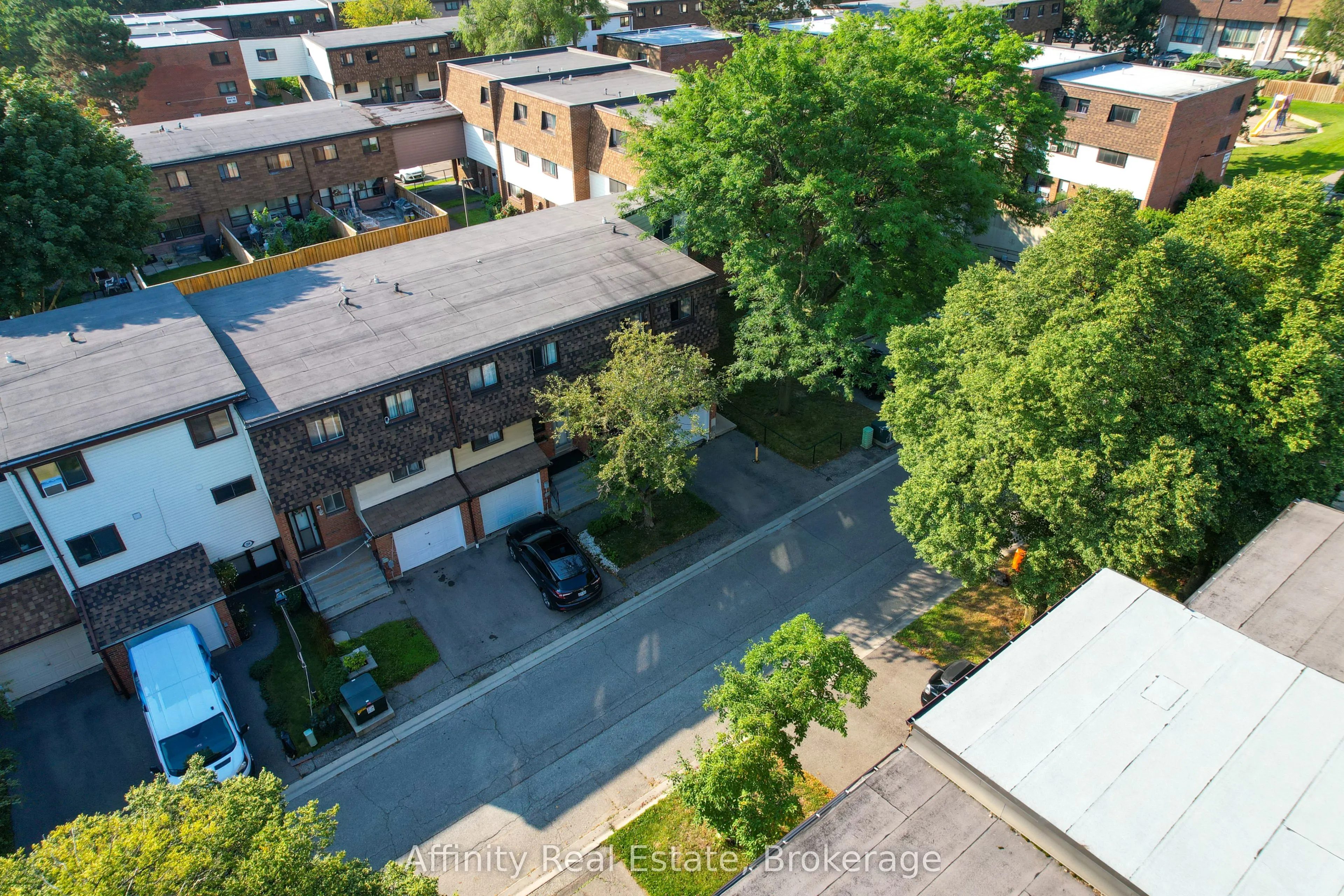 180 Mississauga Valley Boulevard #201