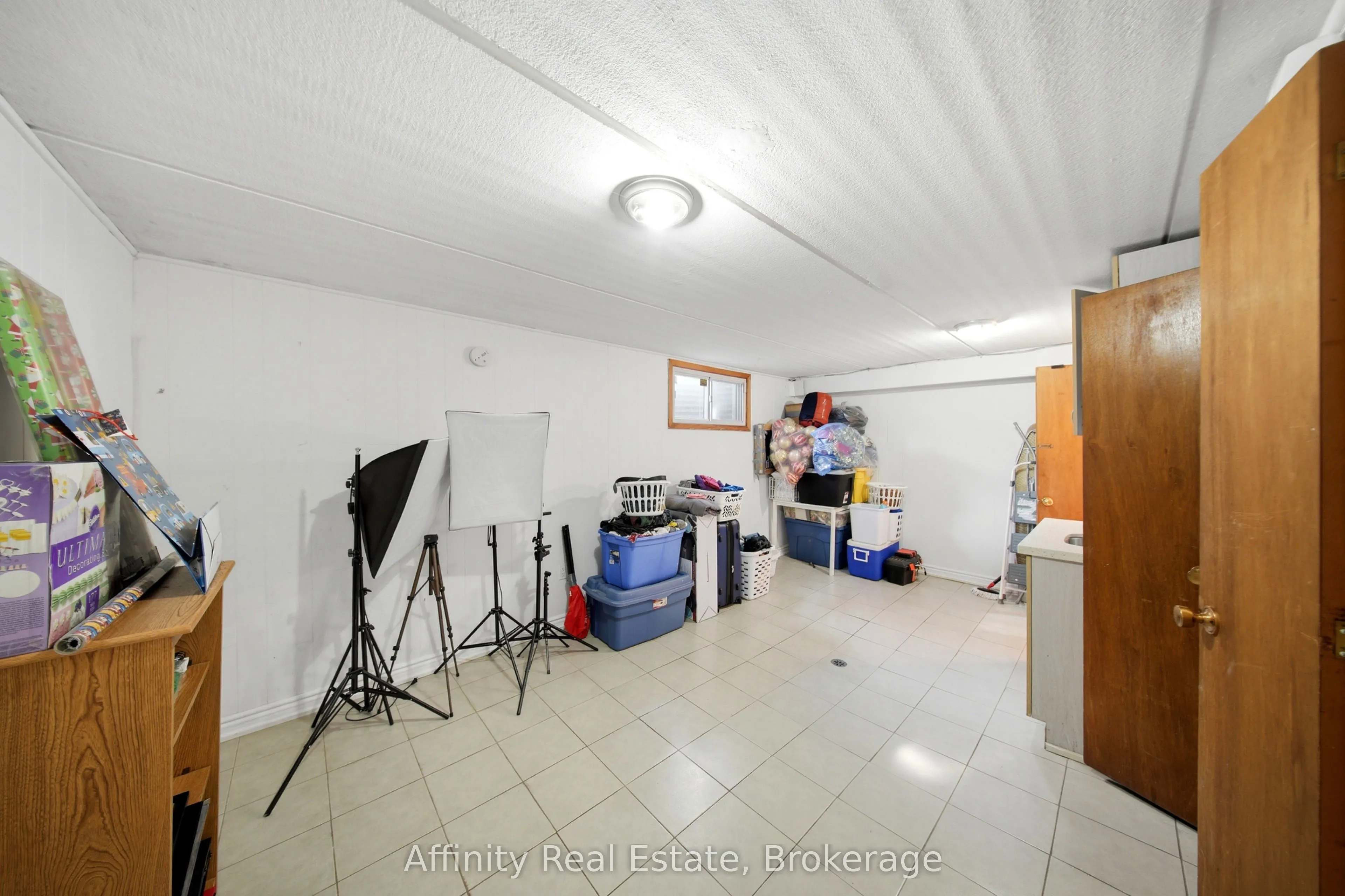 180 Mississauga Valley Boulevard #201