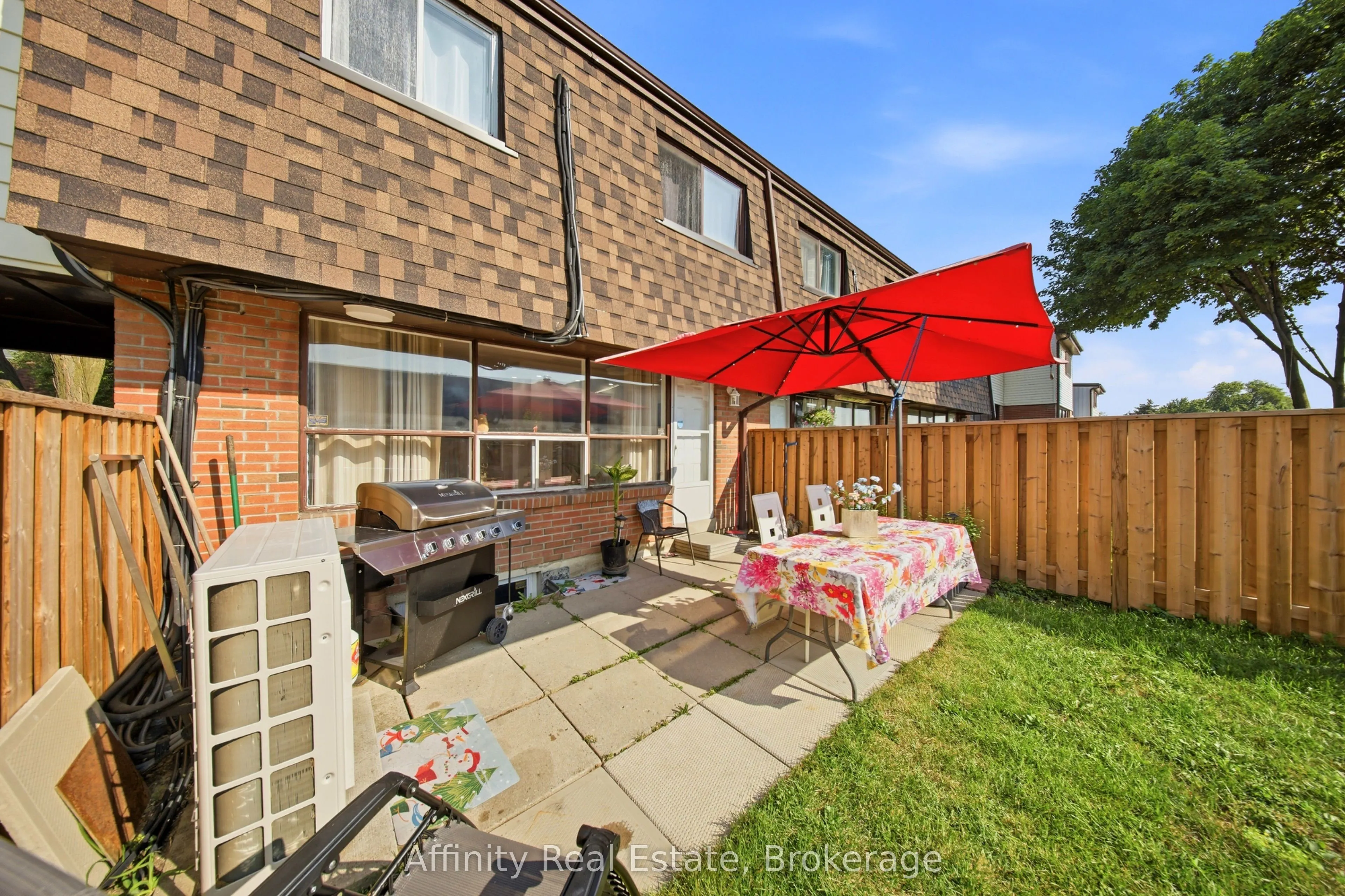 180 Mississauga Valley Boulevard #201