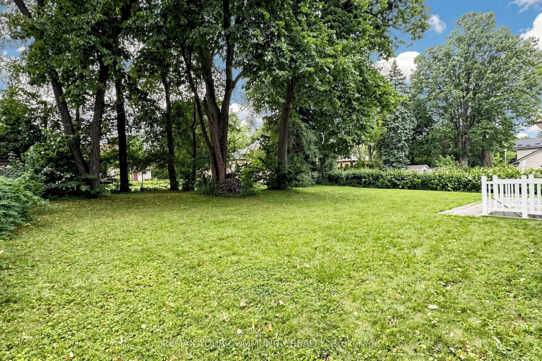 22 HAVENRIDGE Drive