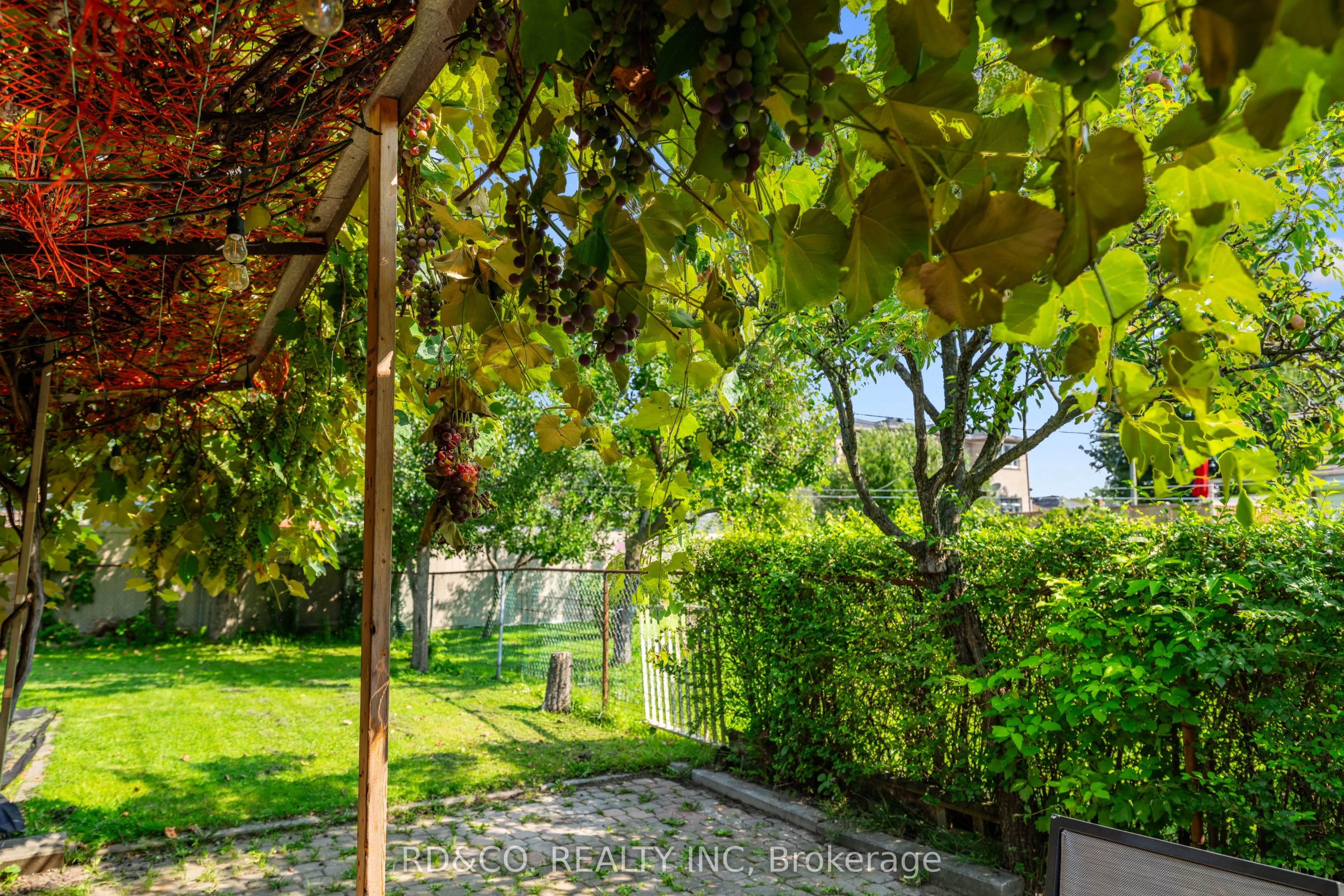 98 Hay Avenue